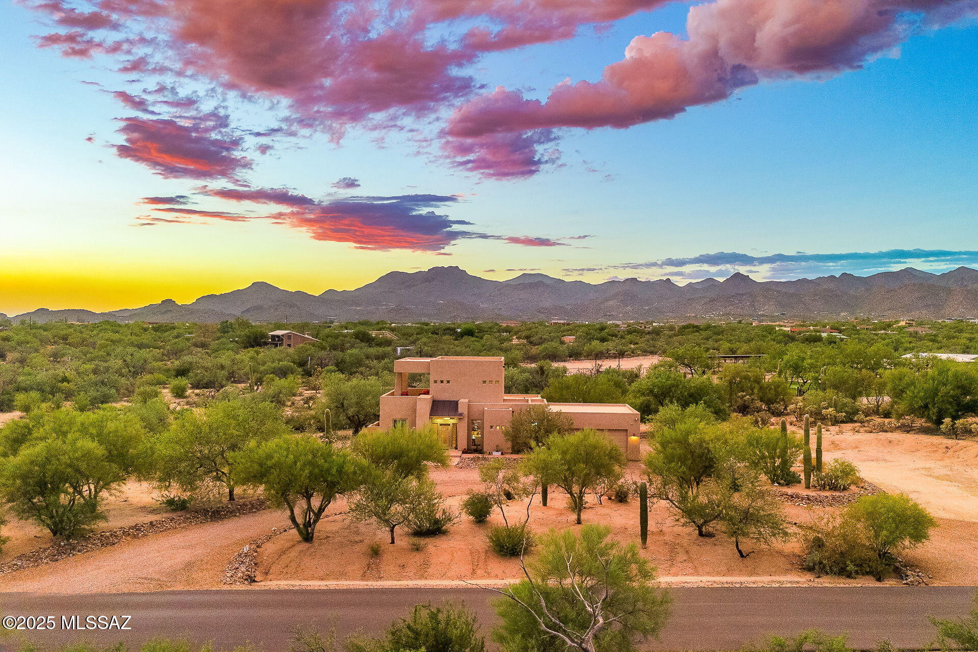 La Cholla Airpark - Residential