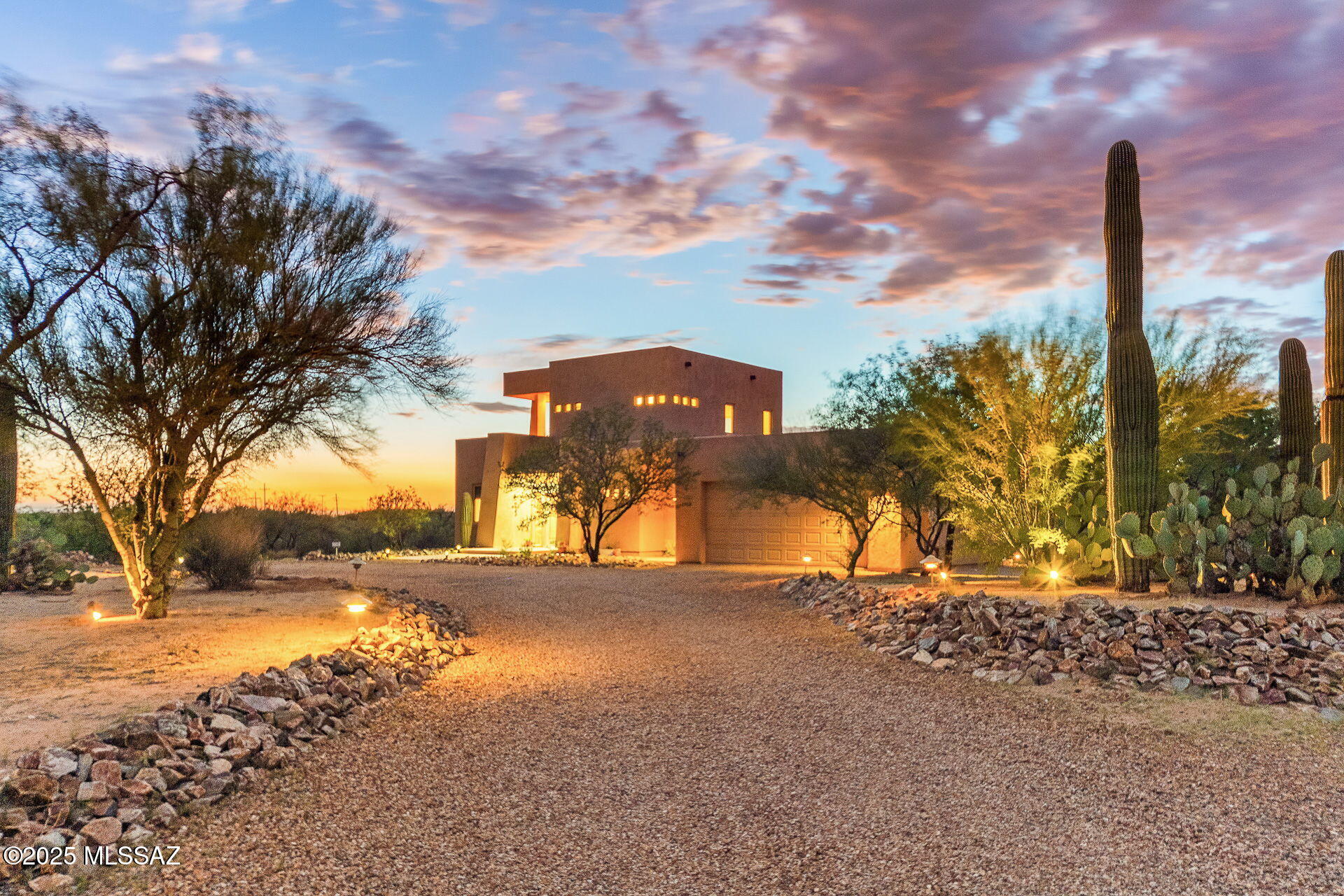 La Cholla Airpark - Residential