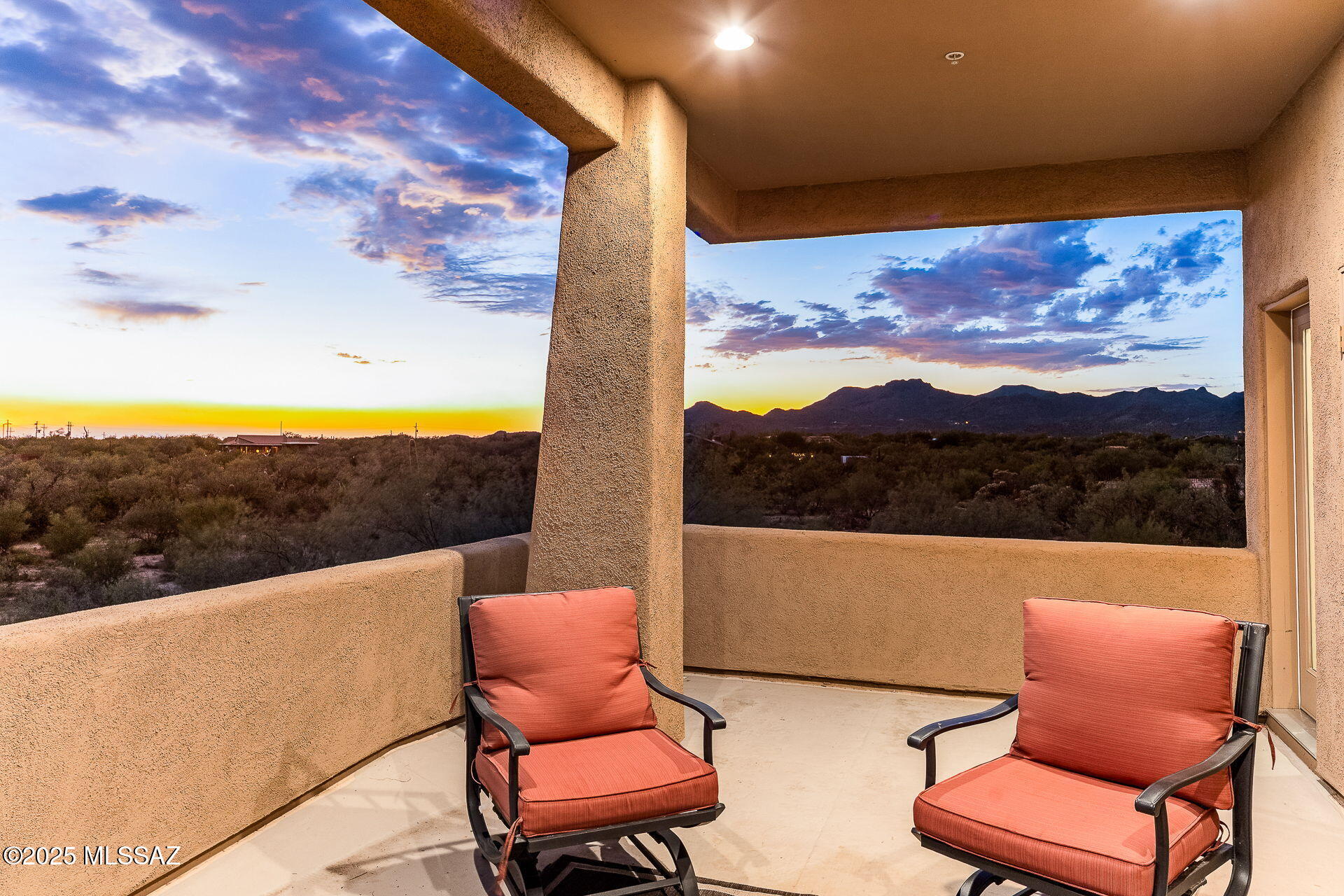 La Cholla Airpark - Residential