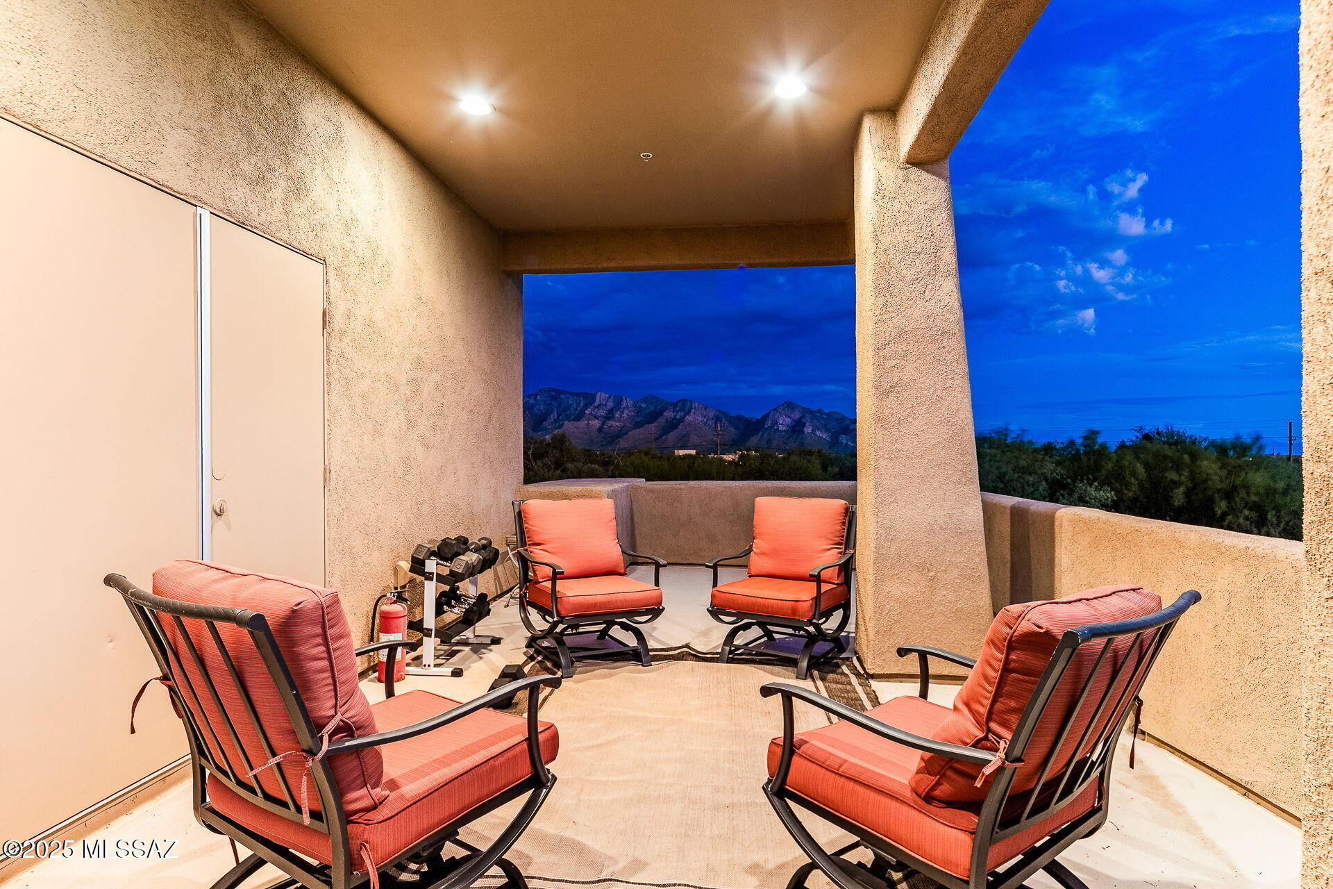 La Cholla Airpark - Residential