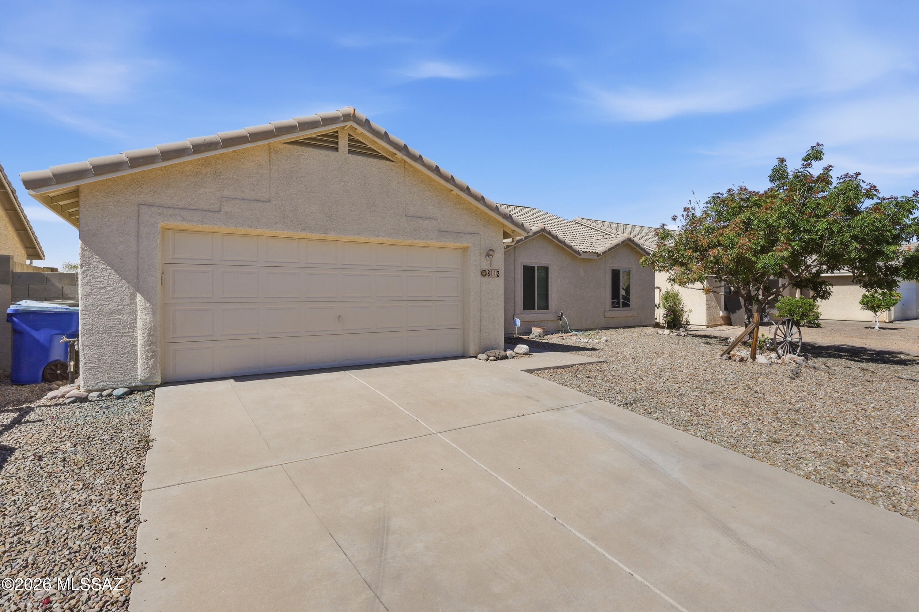 NO POLLY!!! Move-in-ready home in the desirable Rita Ranch community with access to the award-winning Vail School District. This well-kept property features an open, light-filled floor plan, a functional kitchen overlooking the main living area, and comfortable bedrooms including a private primary suite. Low-maintenance backyard offers space for relaxing or entertaining. Conveniently located near parks, shopping, dining, and I-10 for easy commuting. A great opportunity in one of Tucson's most sought-after neighborhoods.