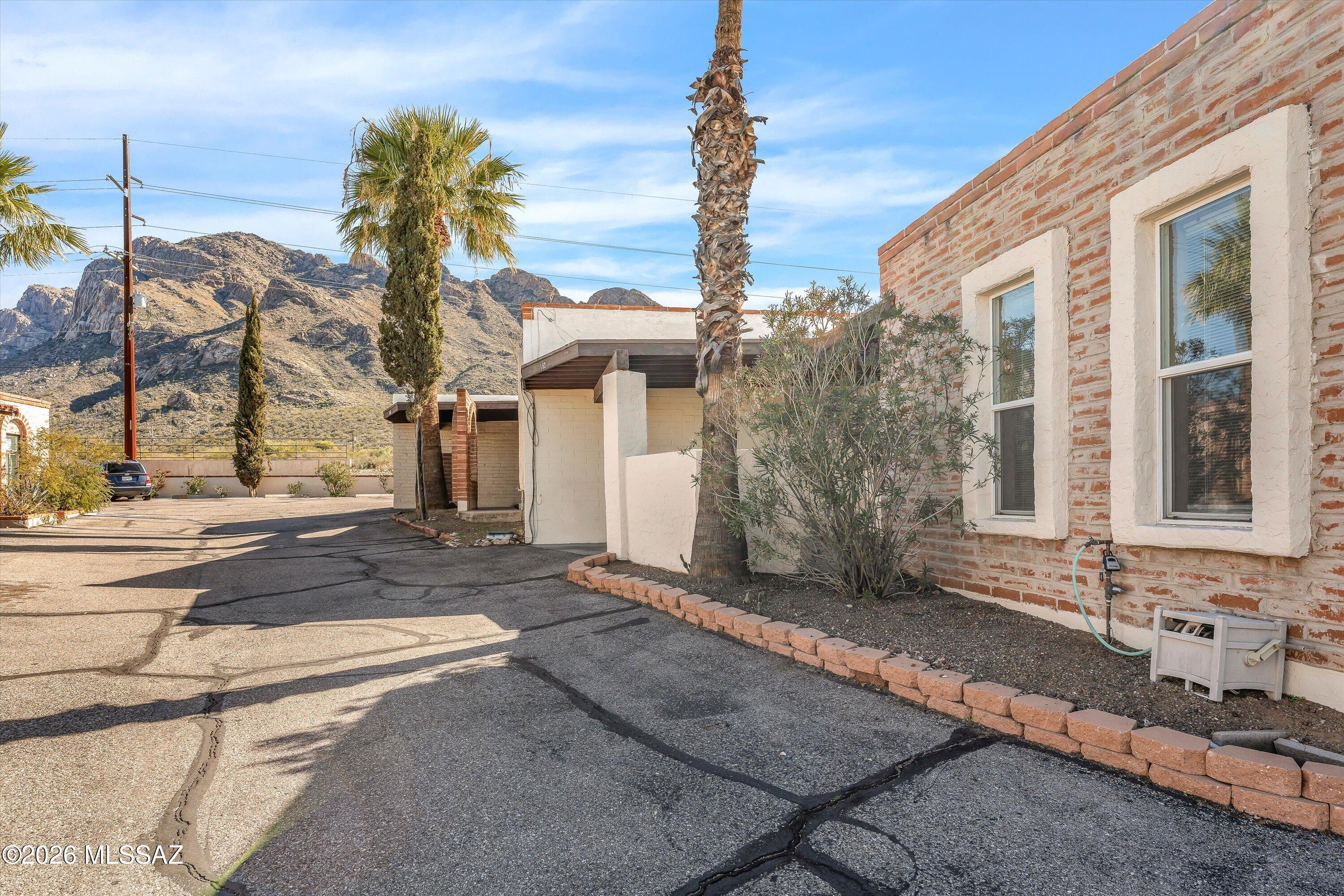 Vista Del Oro Townhouses (1-33) - Residential