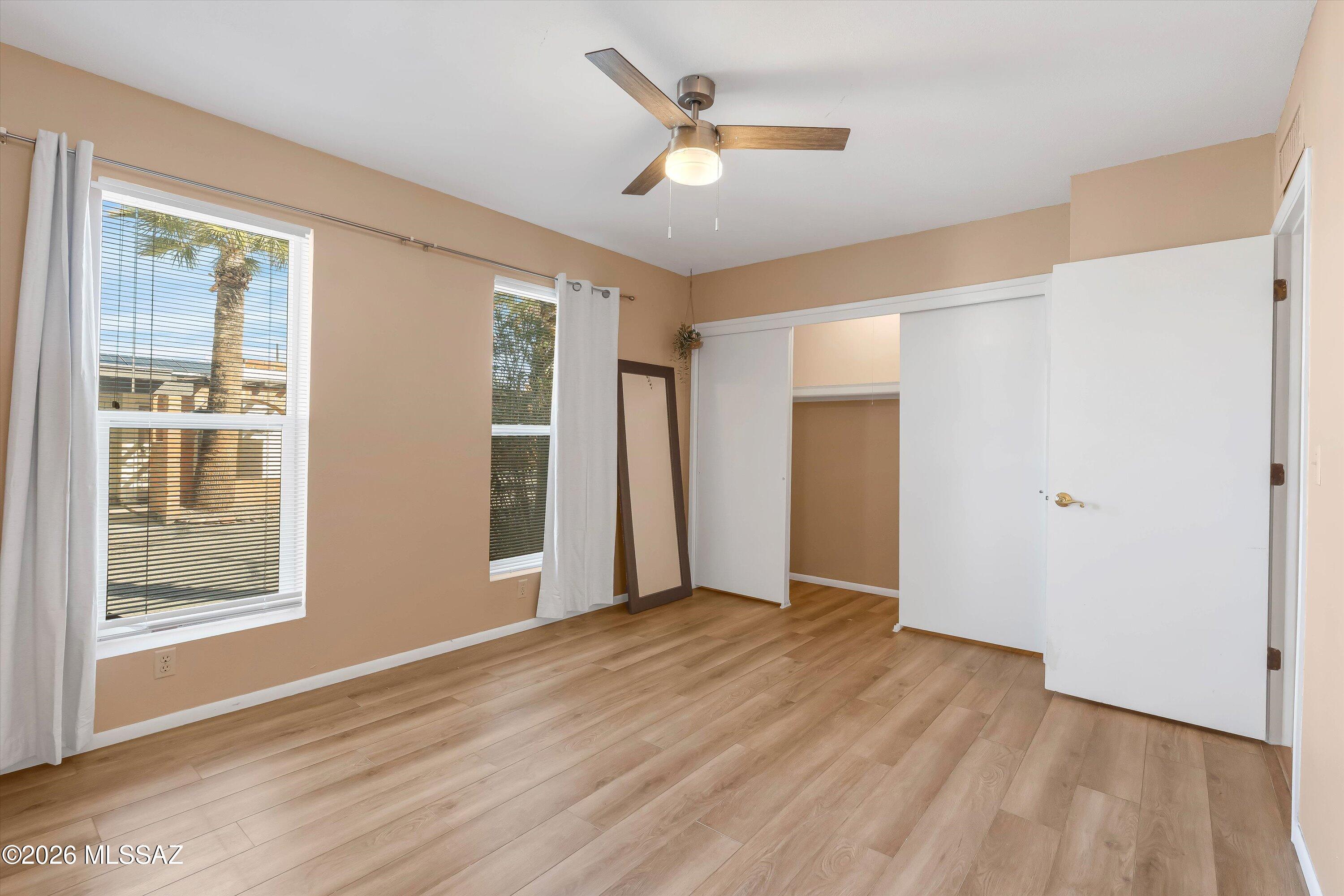 Vista Del Oro Townhouses (1-33) - Residential