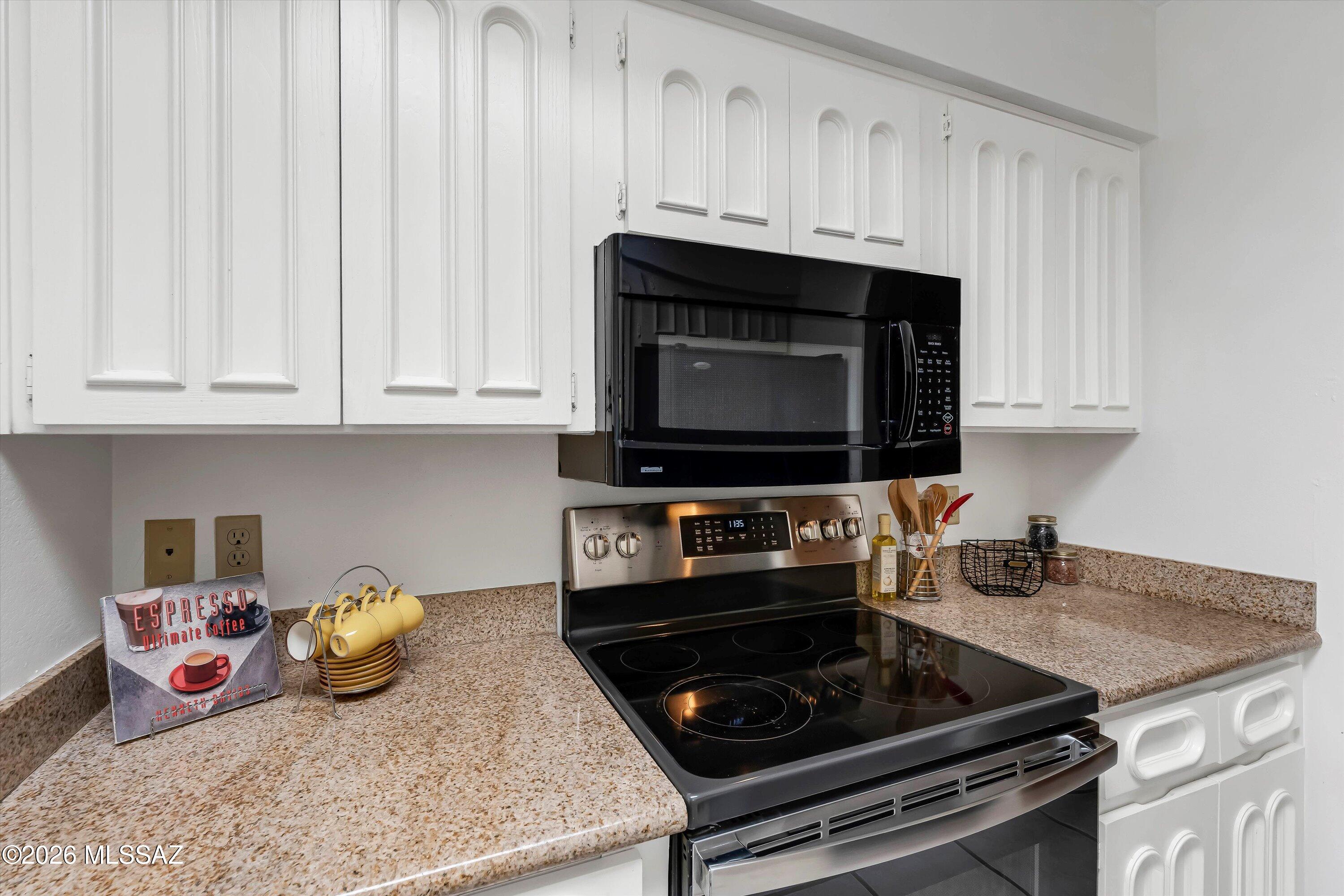 Vista Del Oro Townhouses (1-33) - Residential