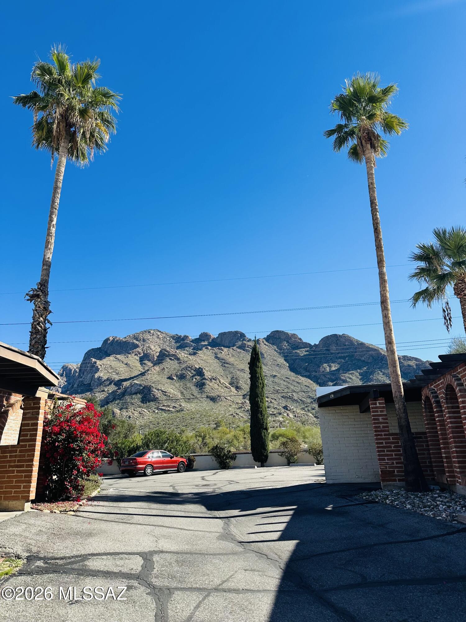 Vista Del Oro Townhouses (1-33) - Residential