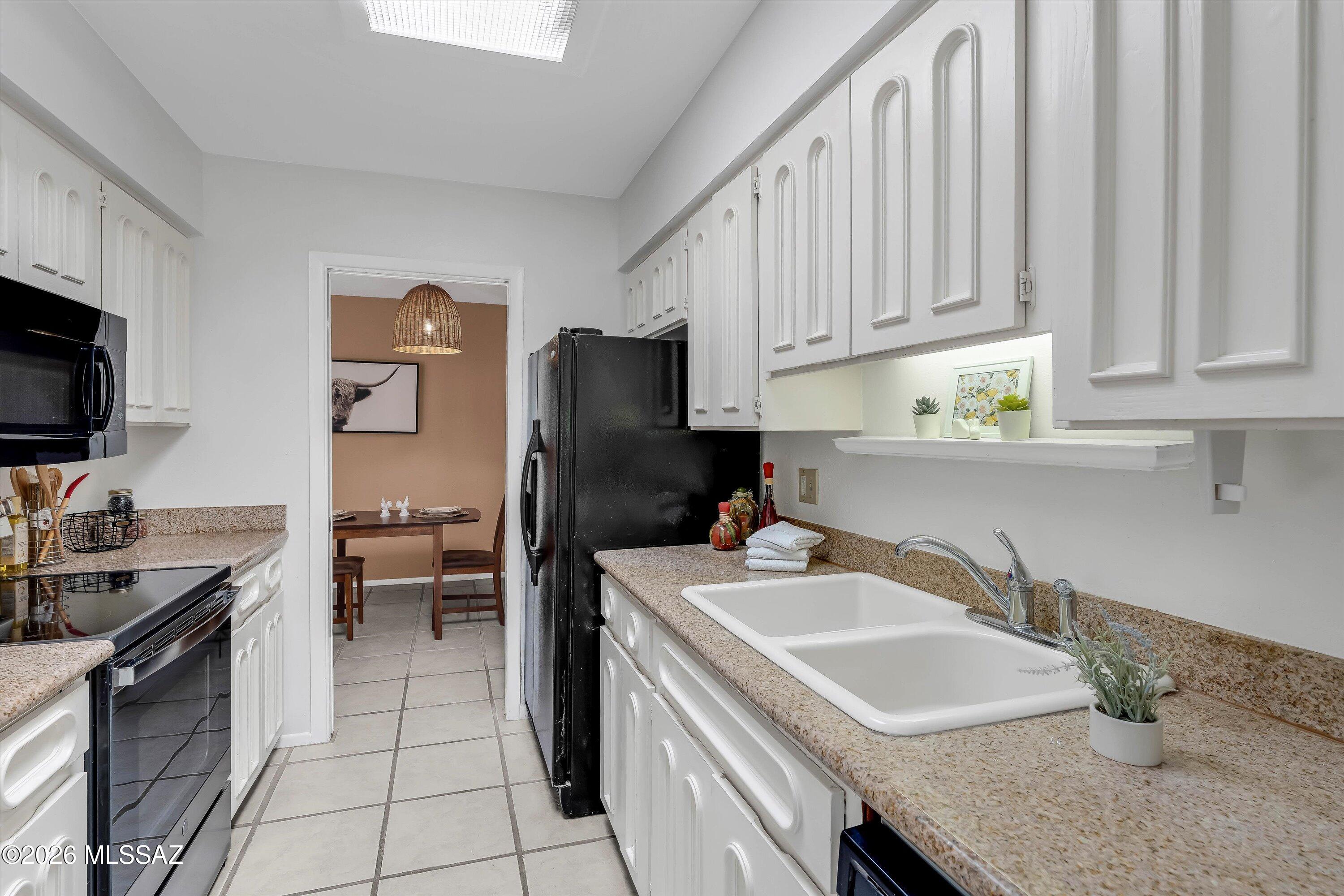 Vista Del Oro Townhouses (1-33) - Residential
