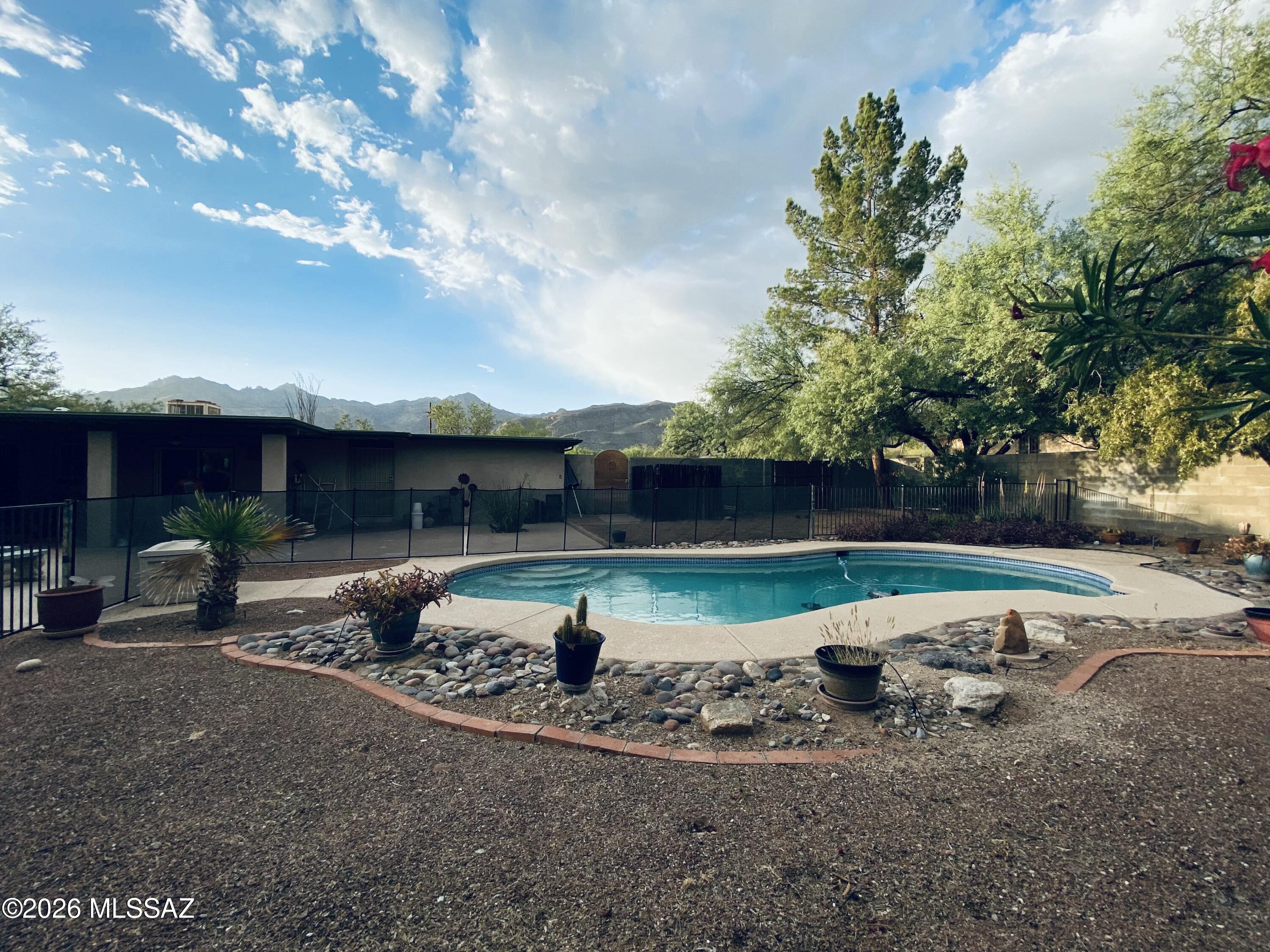 Bear Canyon Hills - Residential