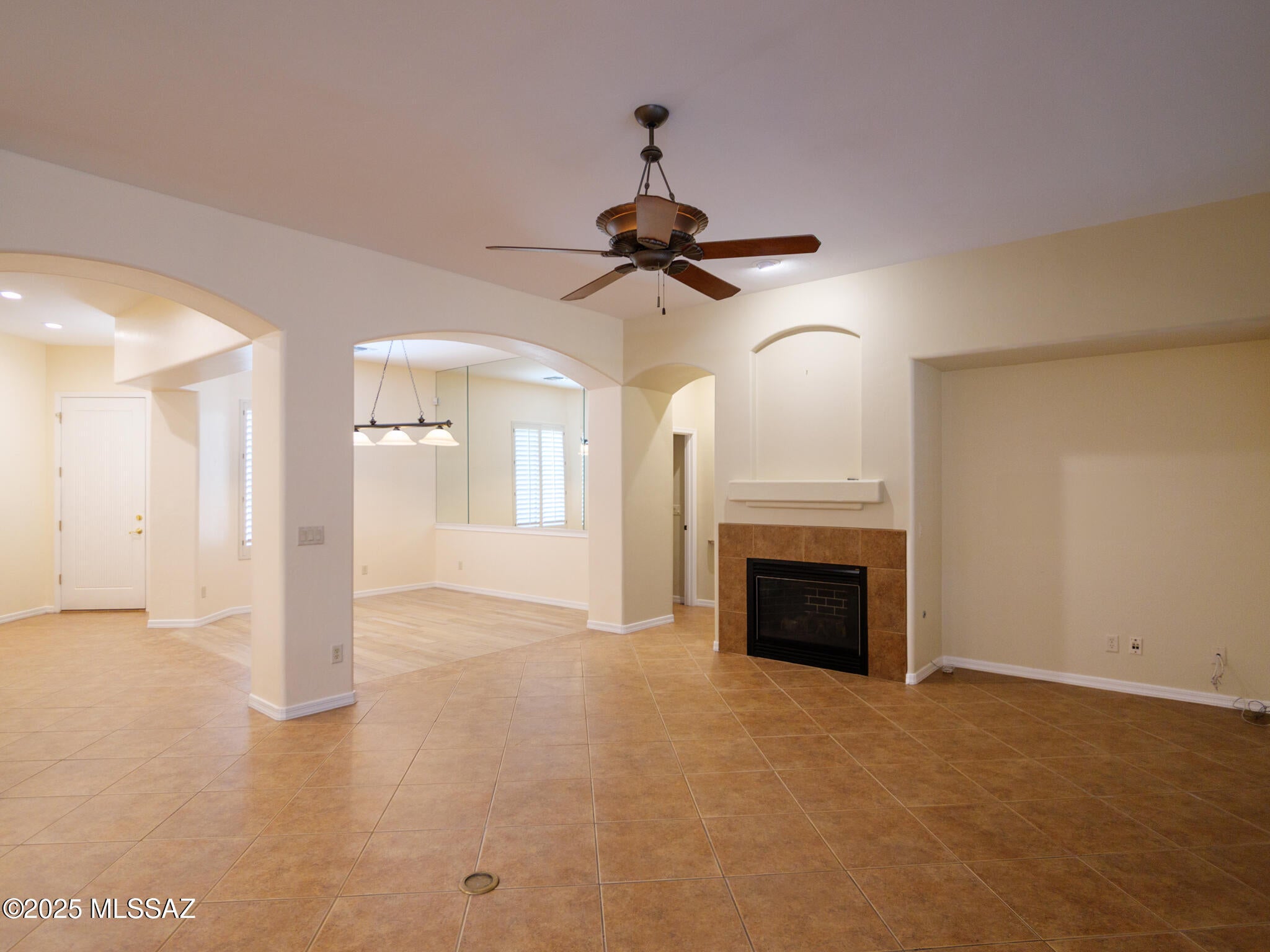 Bluffs at Dove Mountain Phase II - Residential Lease