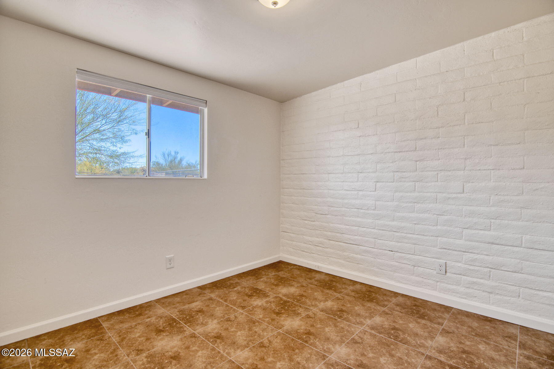 Broadway East (1-112) - Residential