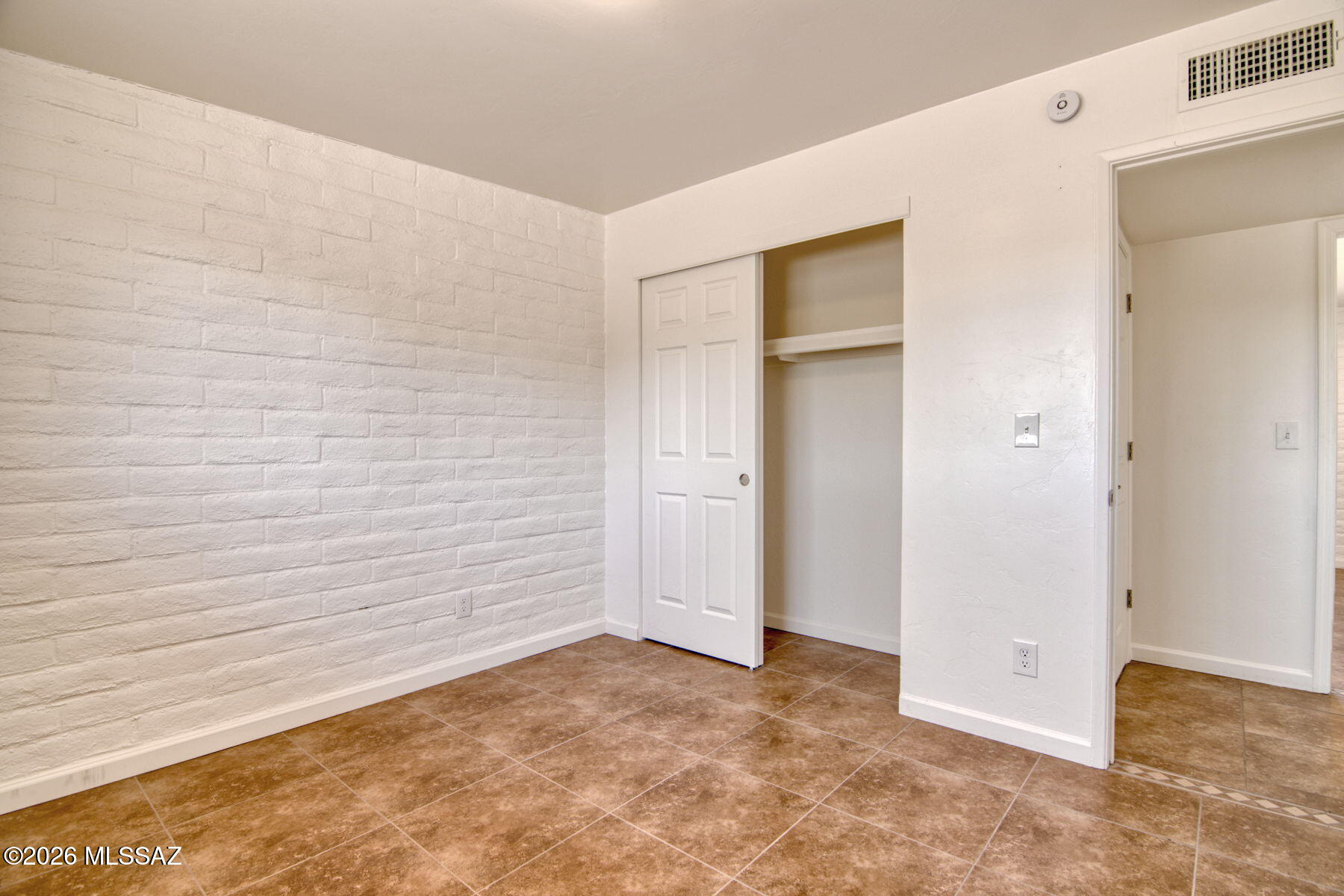 Broadway East (1-112) - Residential