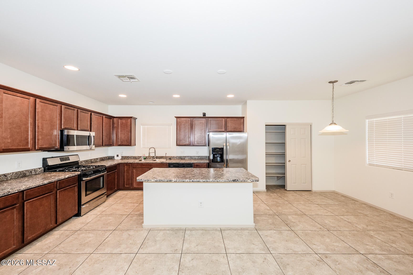 New Tucson Unit NO. 5 (1-312) - Residential Lease