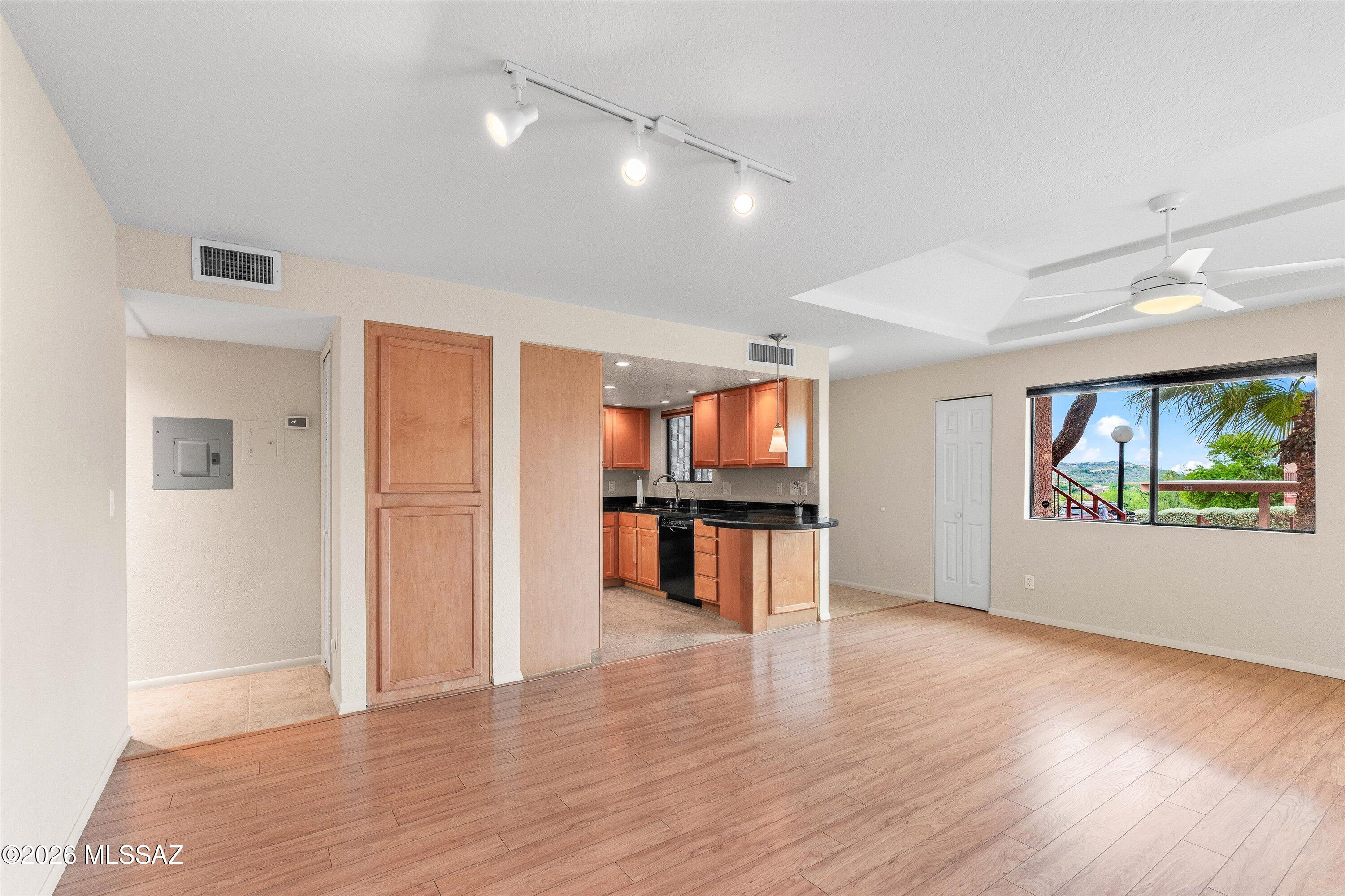 Ventana Vista Condominiums - Residential Lease