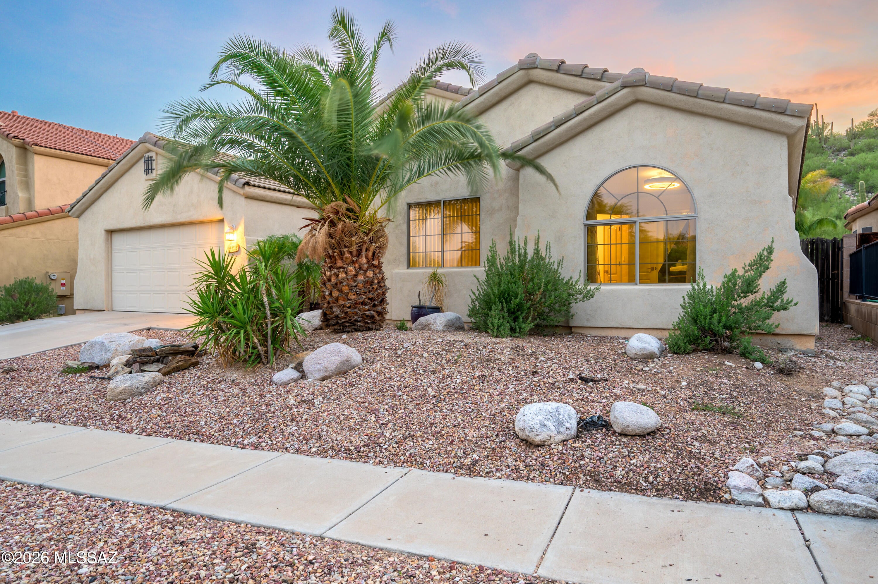 Sabino Mountain (1-290) - Residential