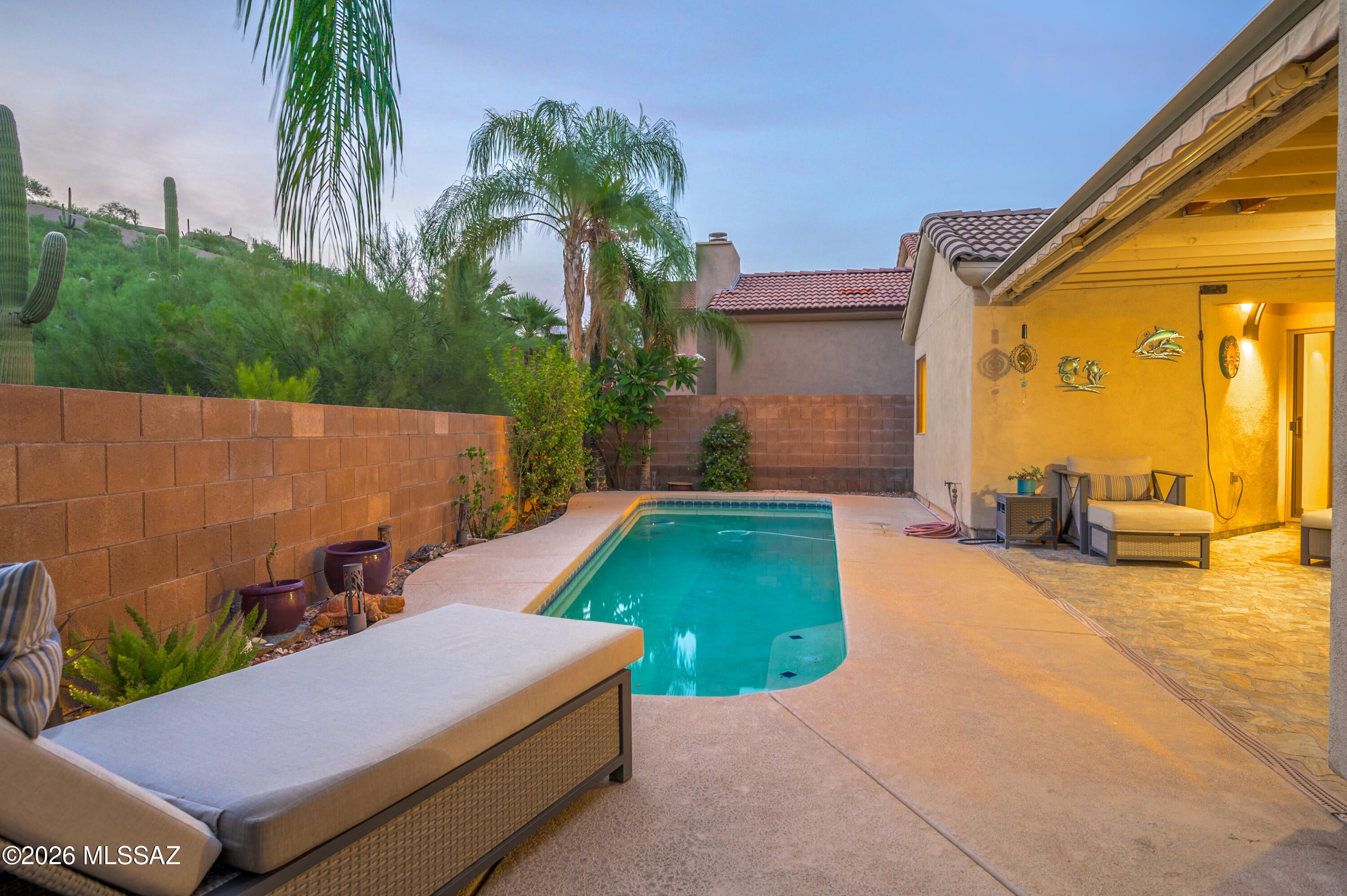 Sabino Mountain (1-290) - Residential