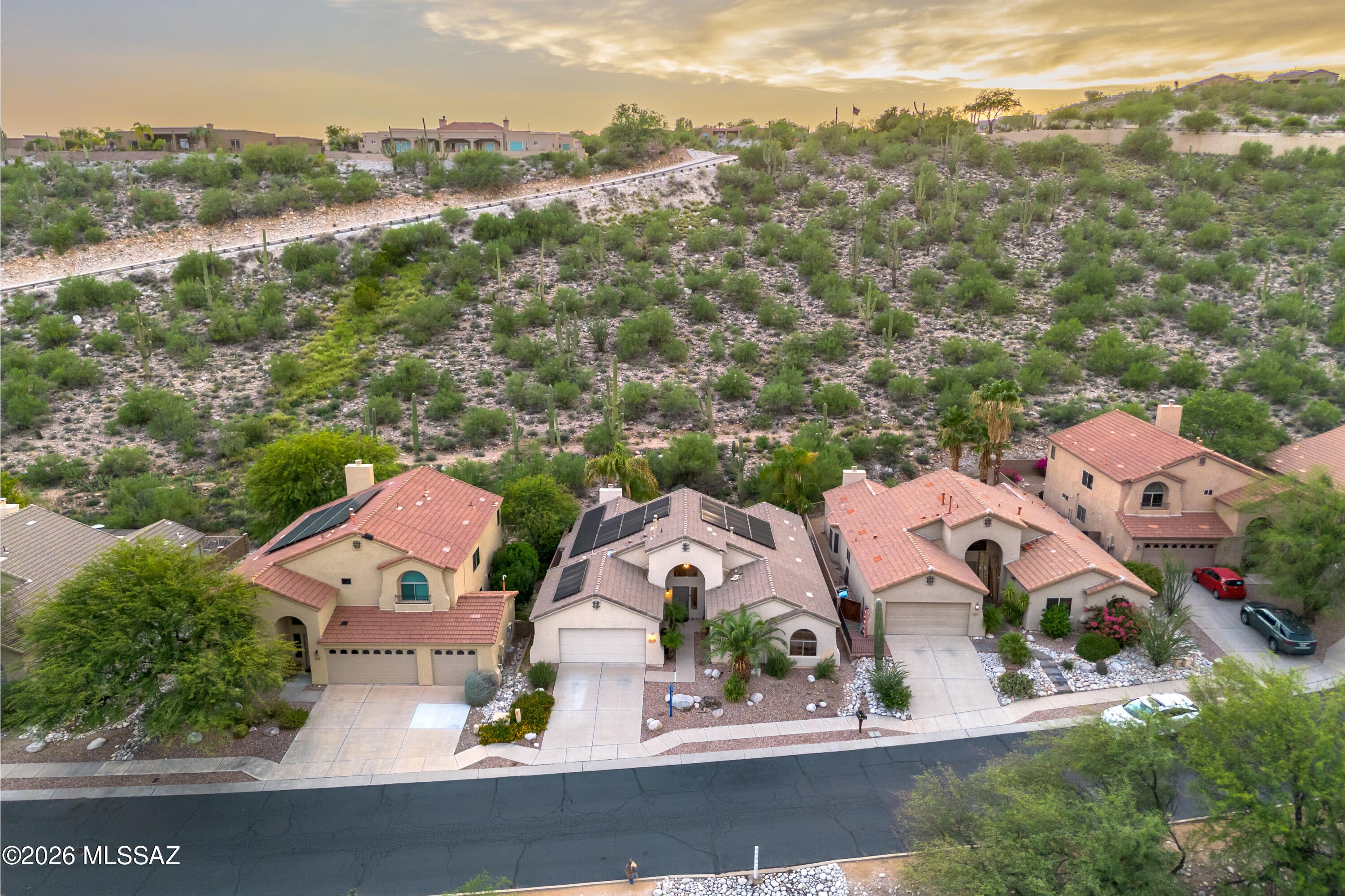Sabino Mountain (1-290) - Residential