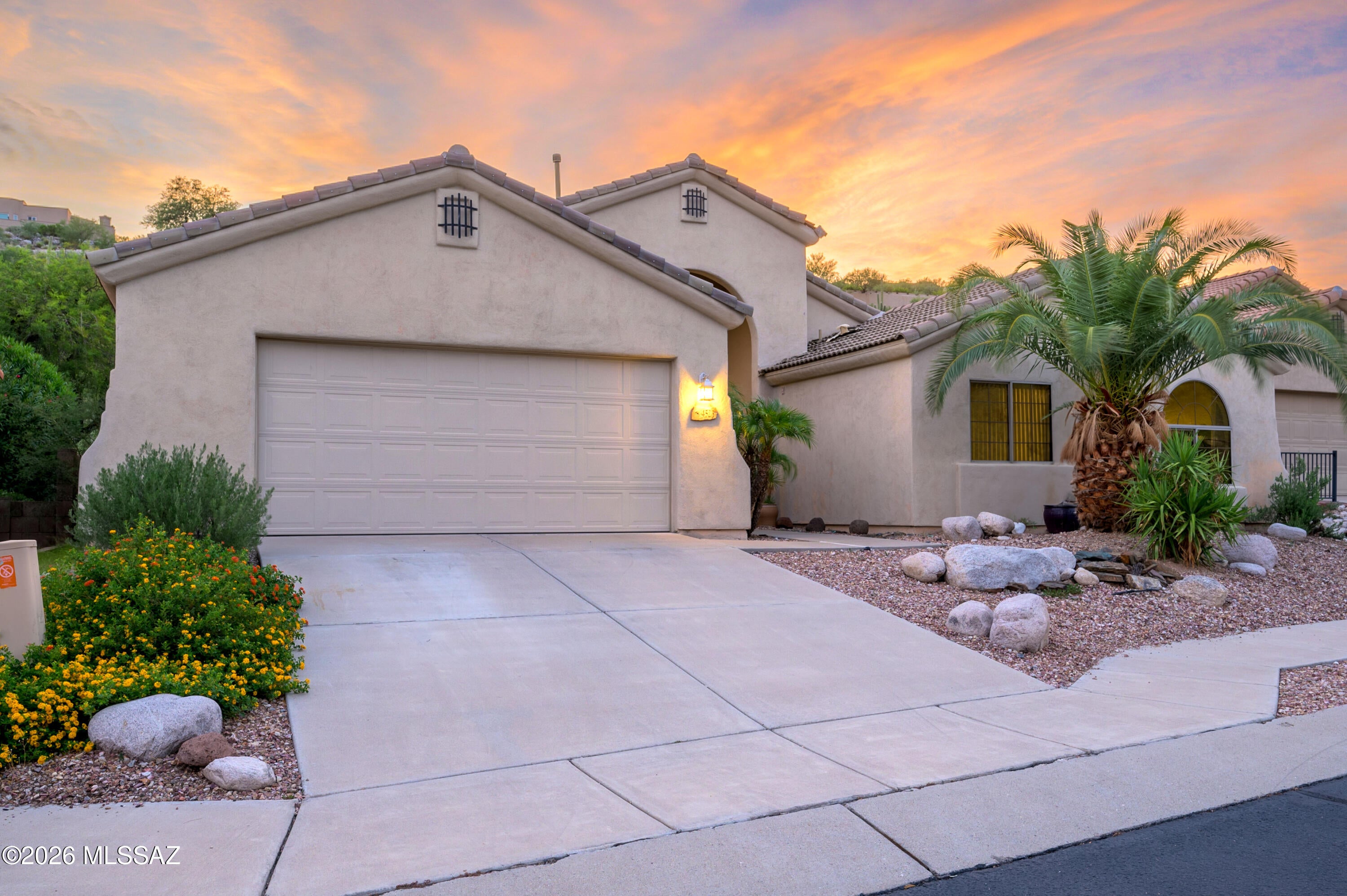 Sabino Mountain (1-290) - Residential