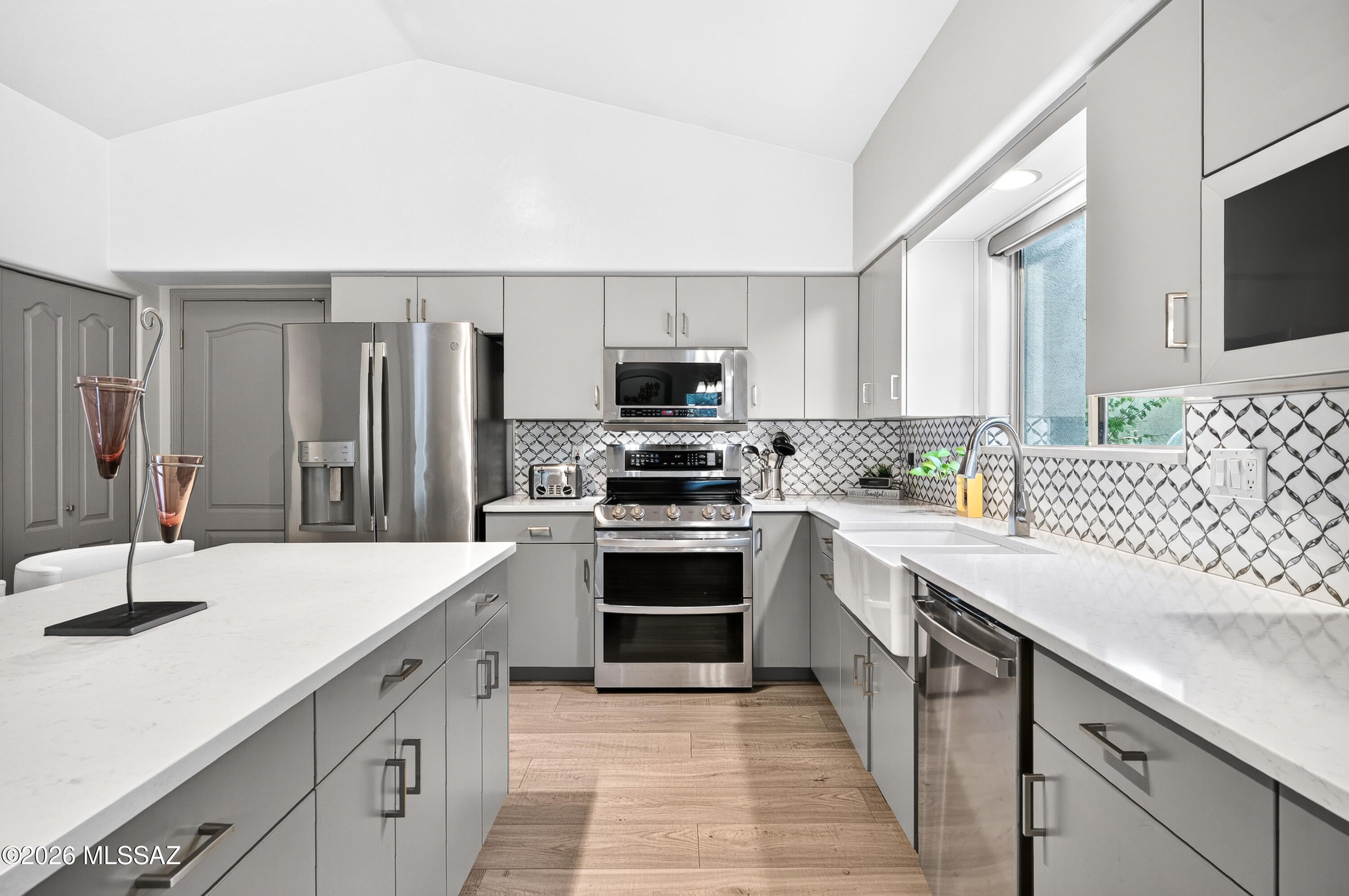Sabino Mountain (1-290) - Residential