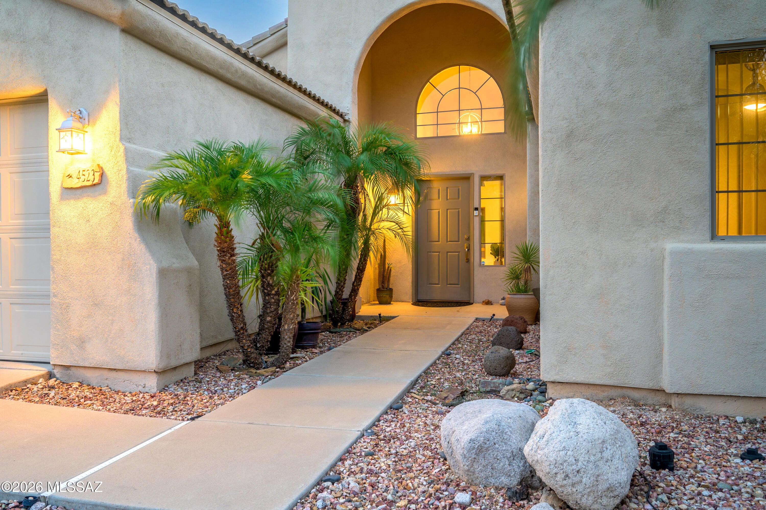 Sabino Mountain (1-290) - Residential