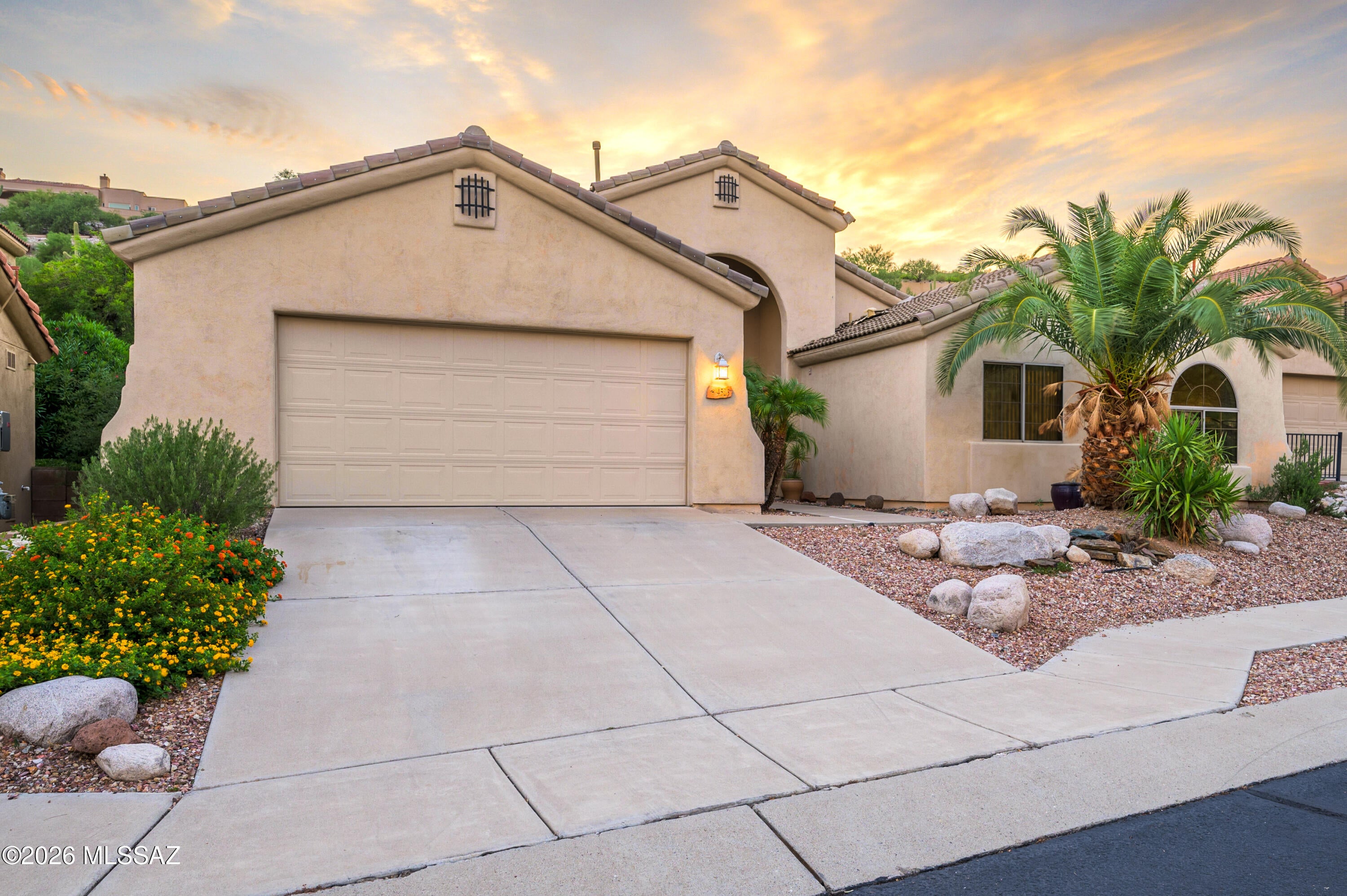 Sabino Mountain (1-290) - Residential