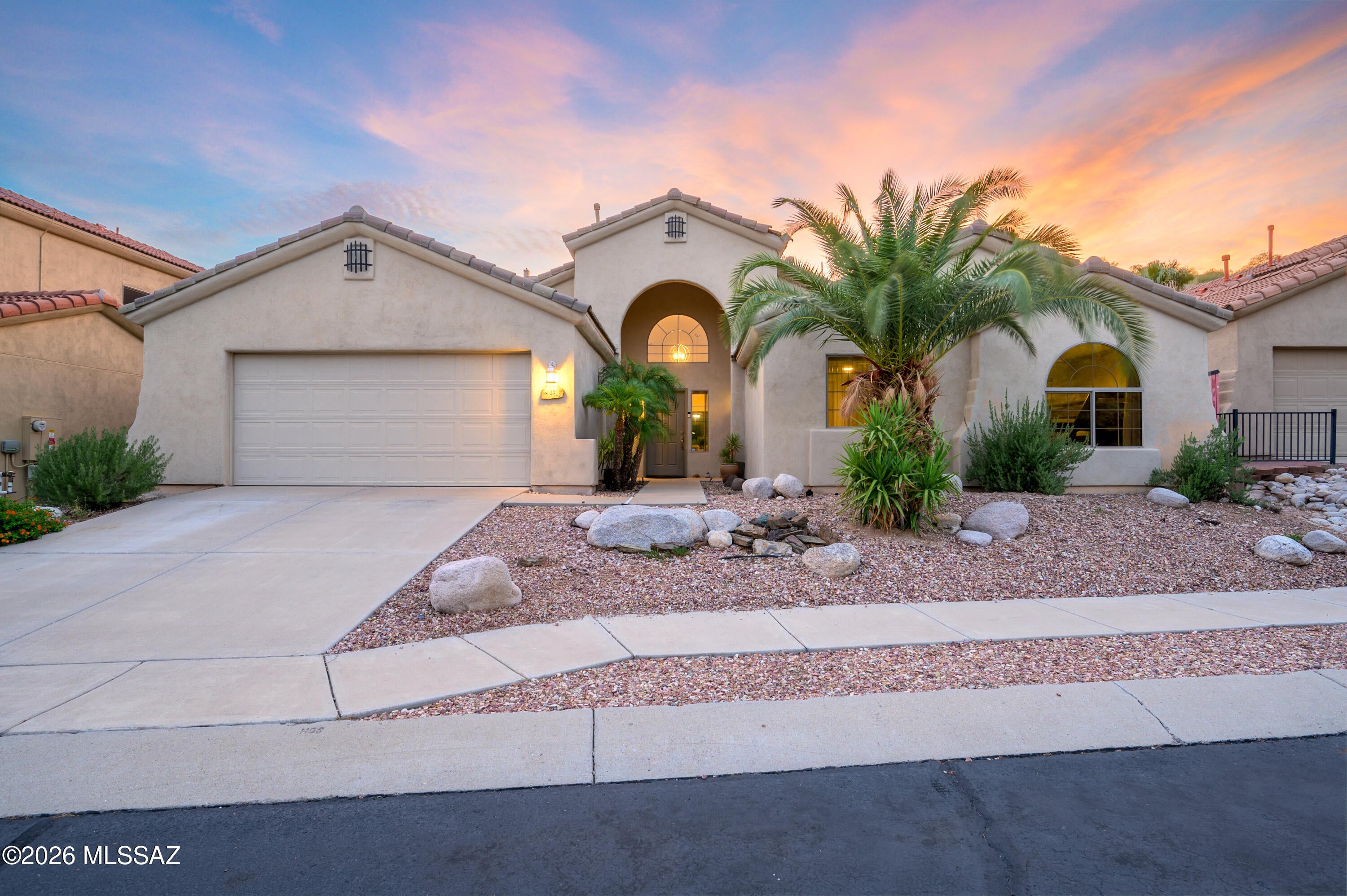 Sabino Mountain (1-290) - Residential