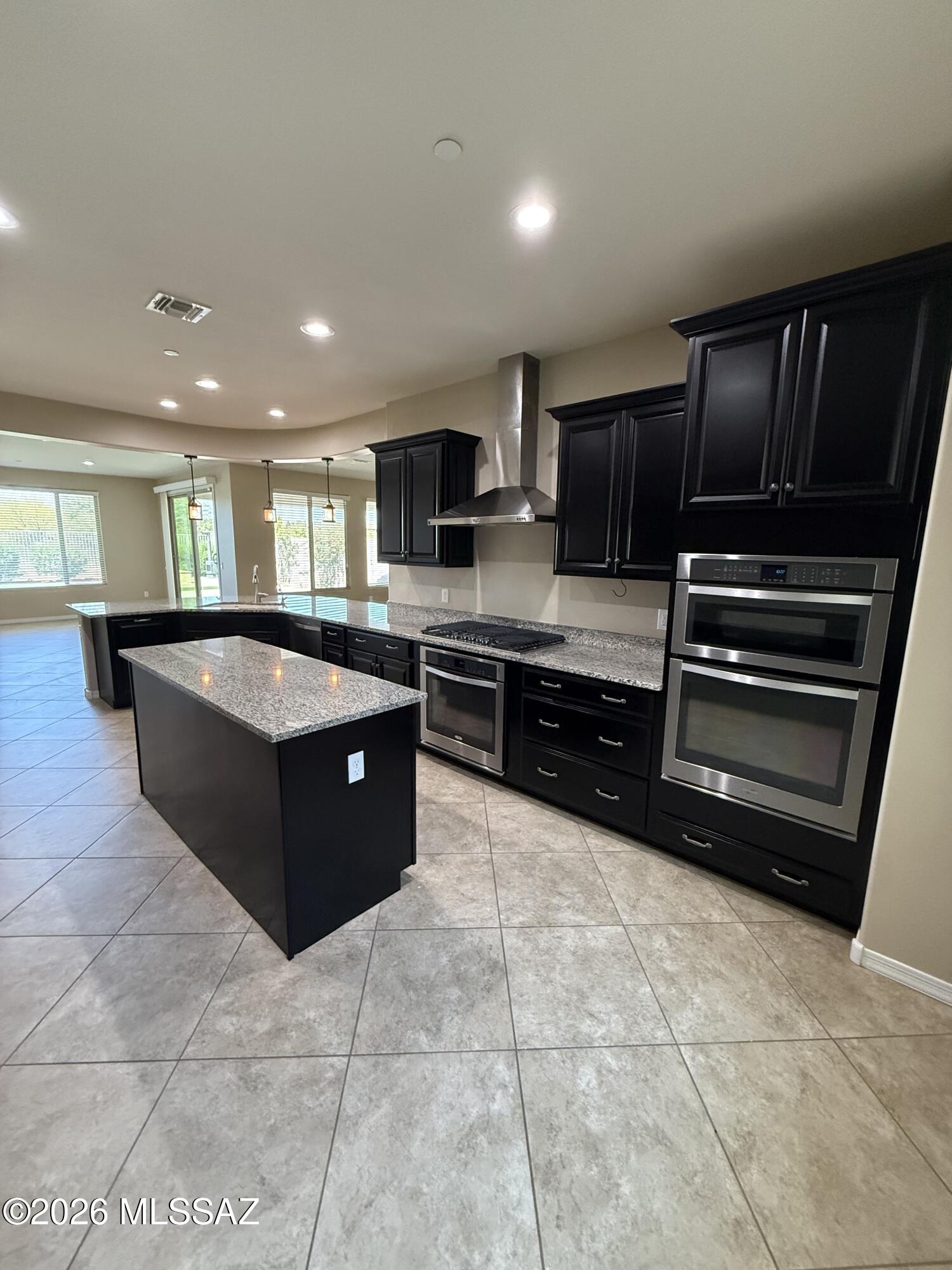 Sierra Morado Unit 3 Phase 1 SQ20142200489 - Residential Lease
