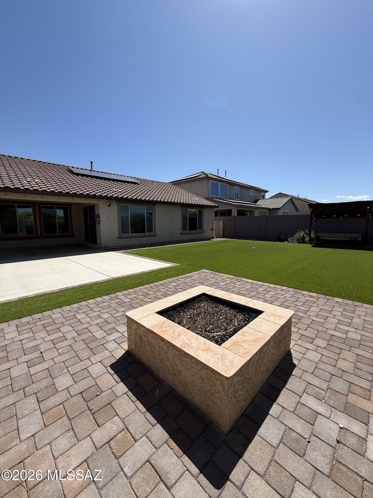 Sierra Morado Unit 3 Phase 1 SQ20142200489 - Residential Lease
