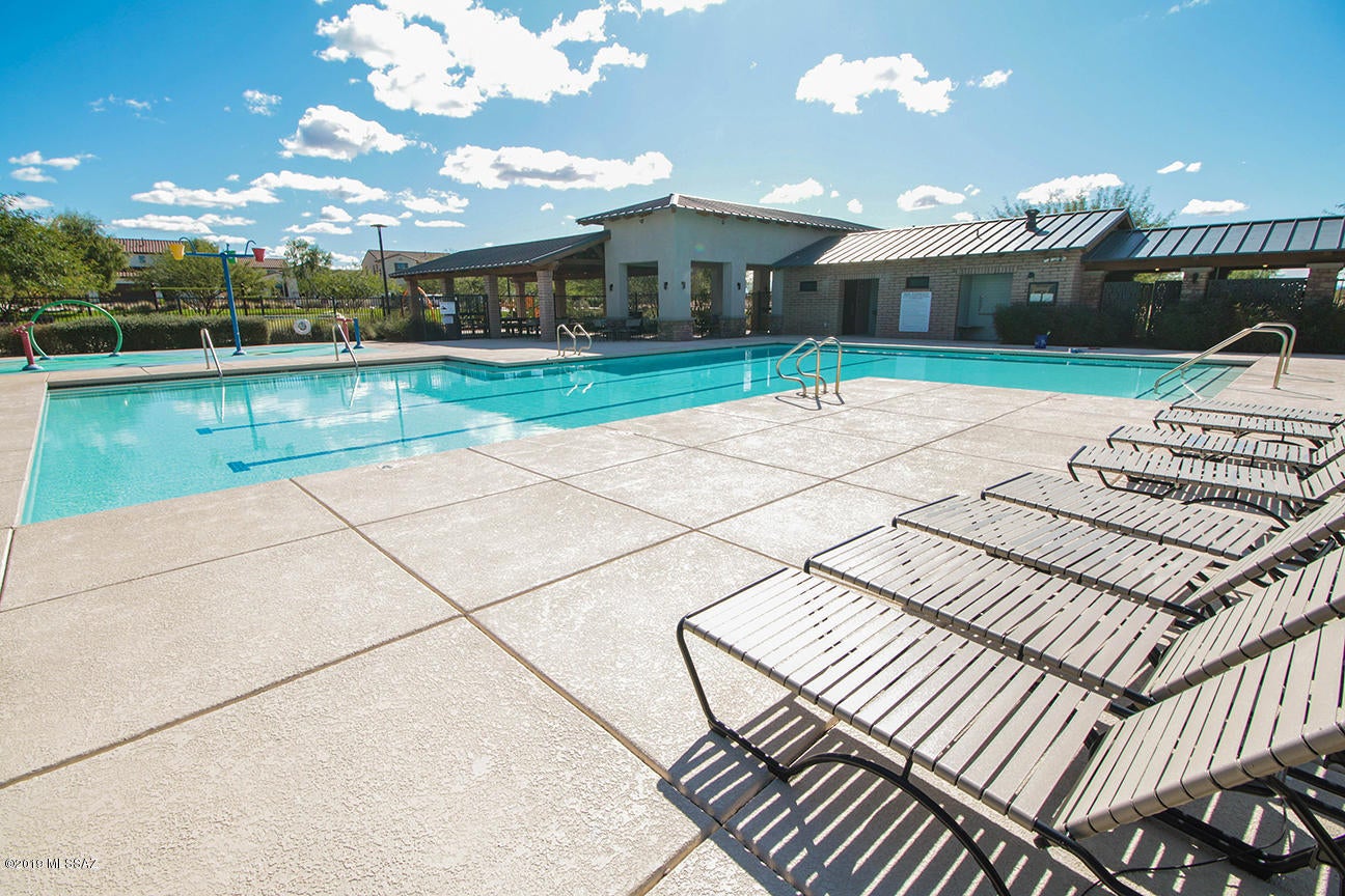 La Estancia De Tucson (1-330) - Residential Lease