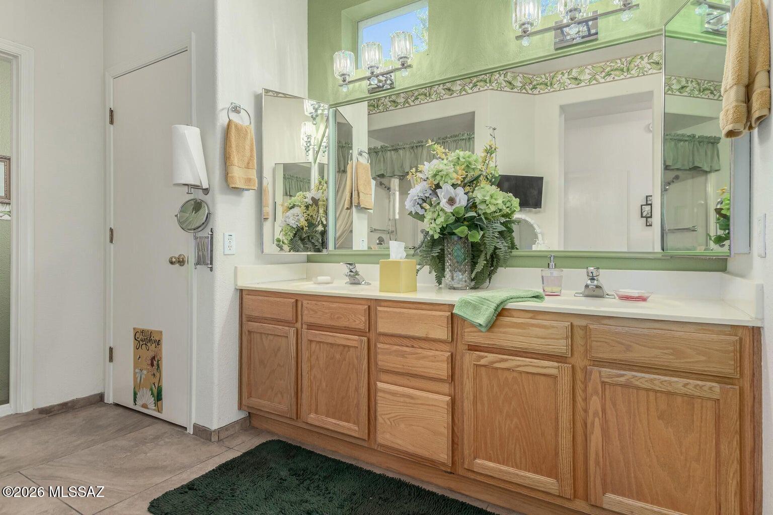 San Ignacio Heights Resub (1,2, 157-165) - Residential