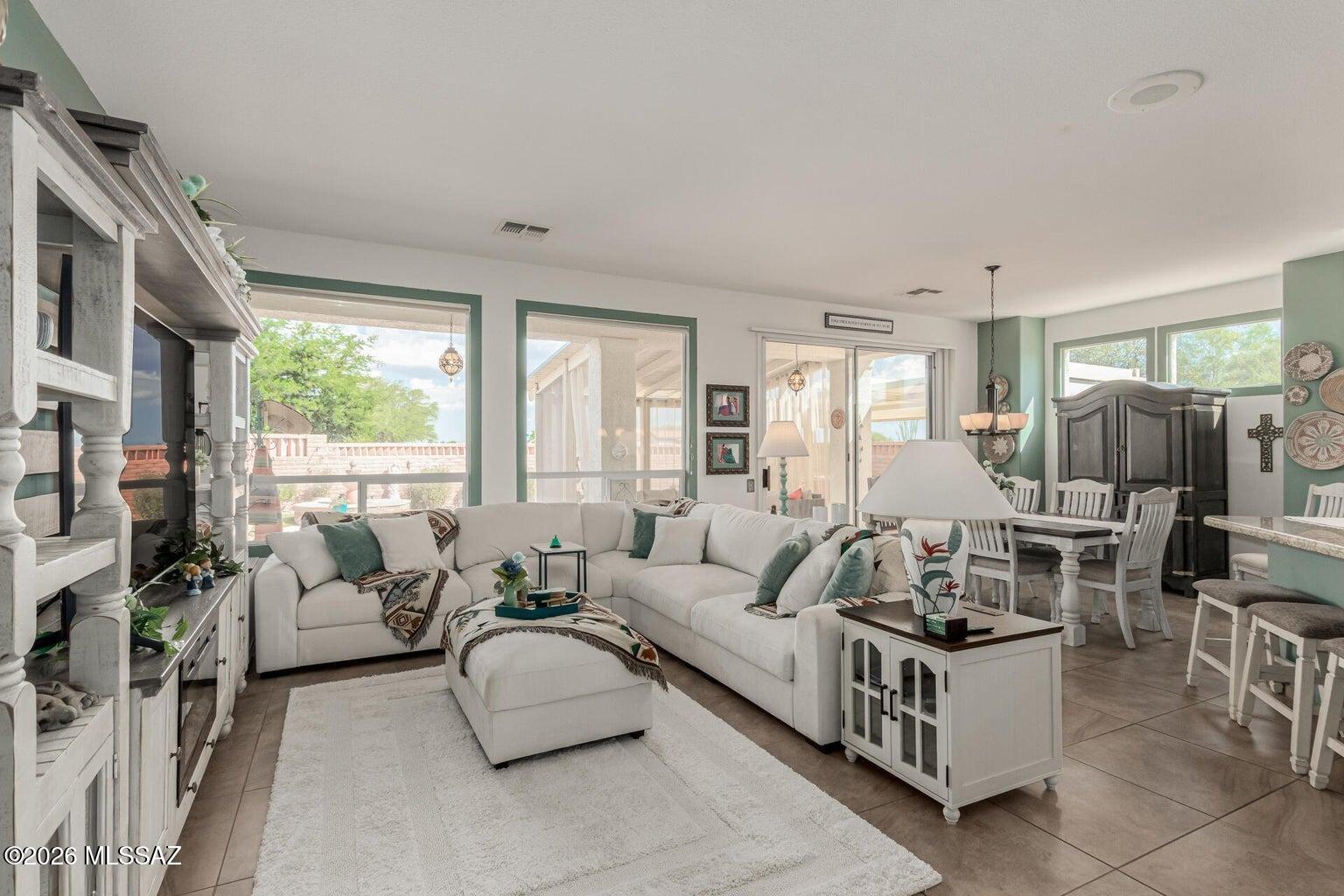 San Ignacio Heights Resub (1,2, 157-165) - Residential