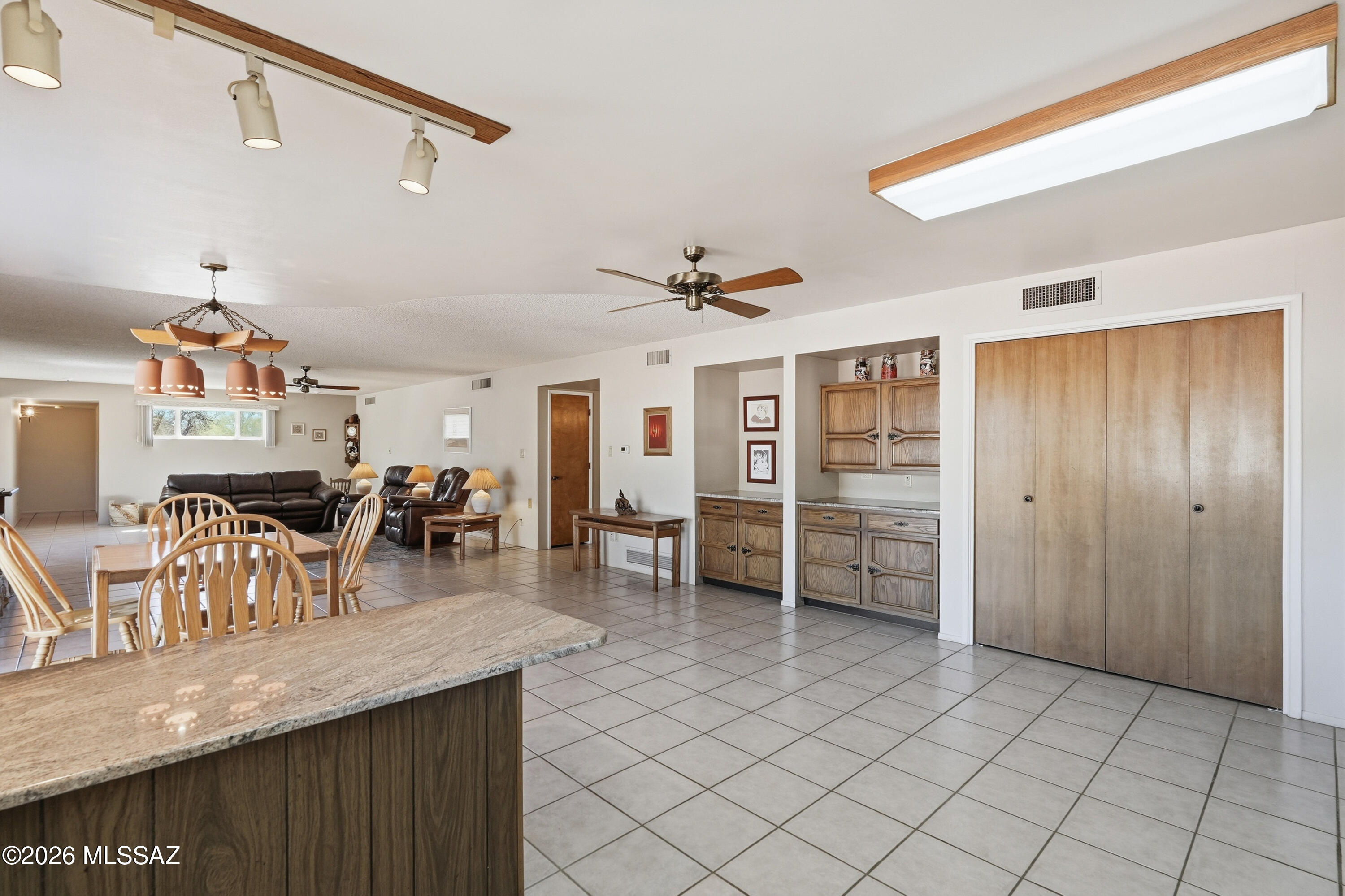 Mesaland Annex(102-135) - Residential