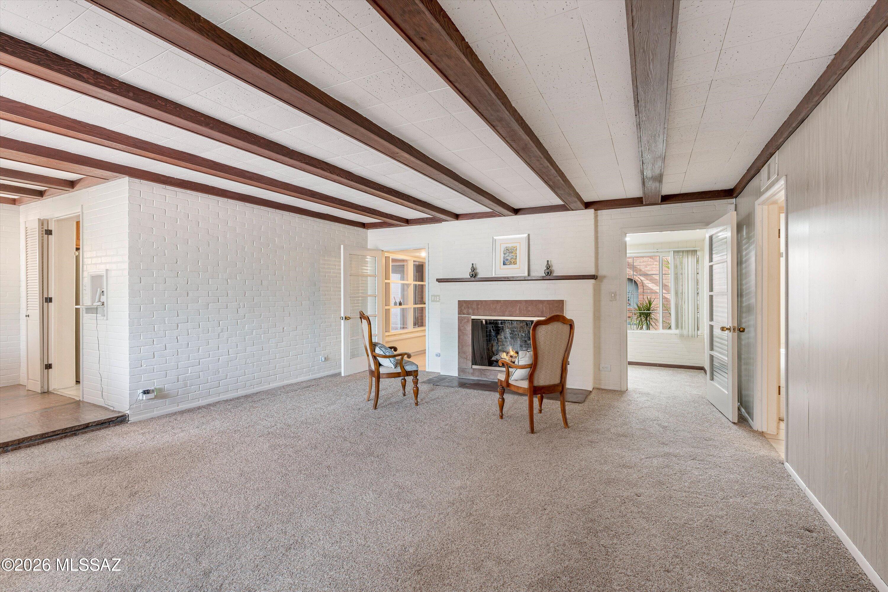 Catalina Poultry Acres NO 4 - Residential