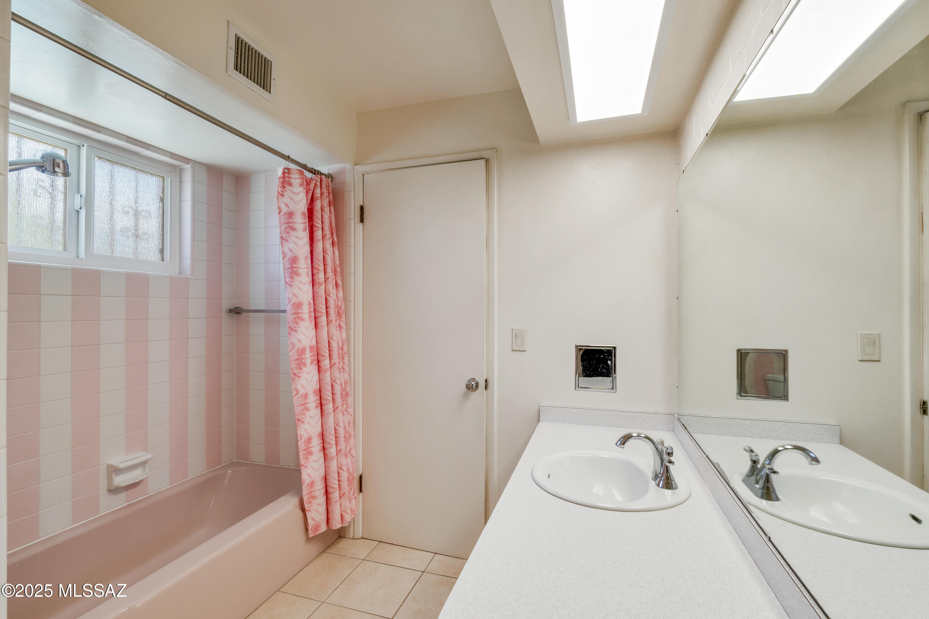 Catalina Poultry Acres NO 4 - Residential