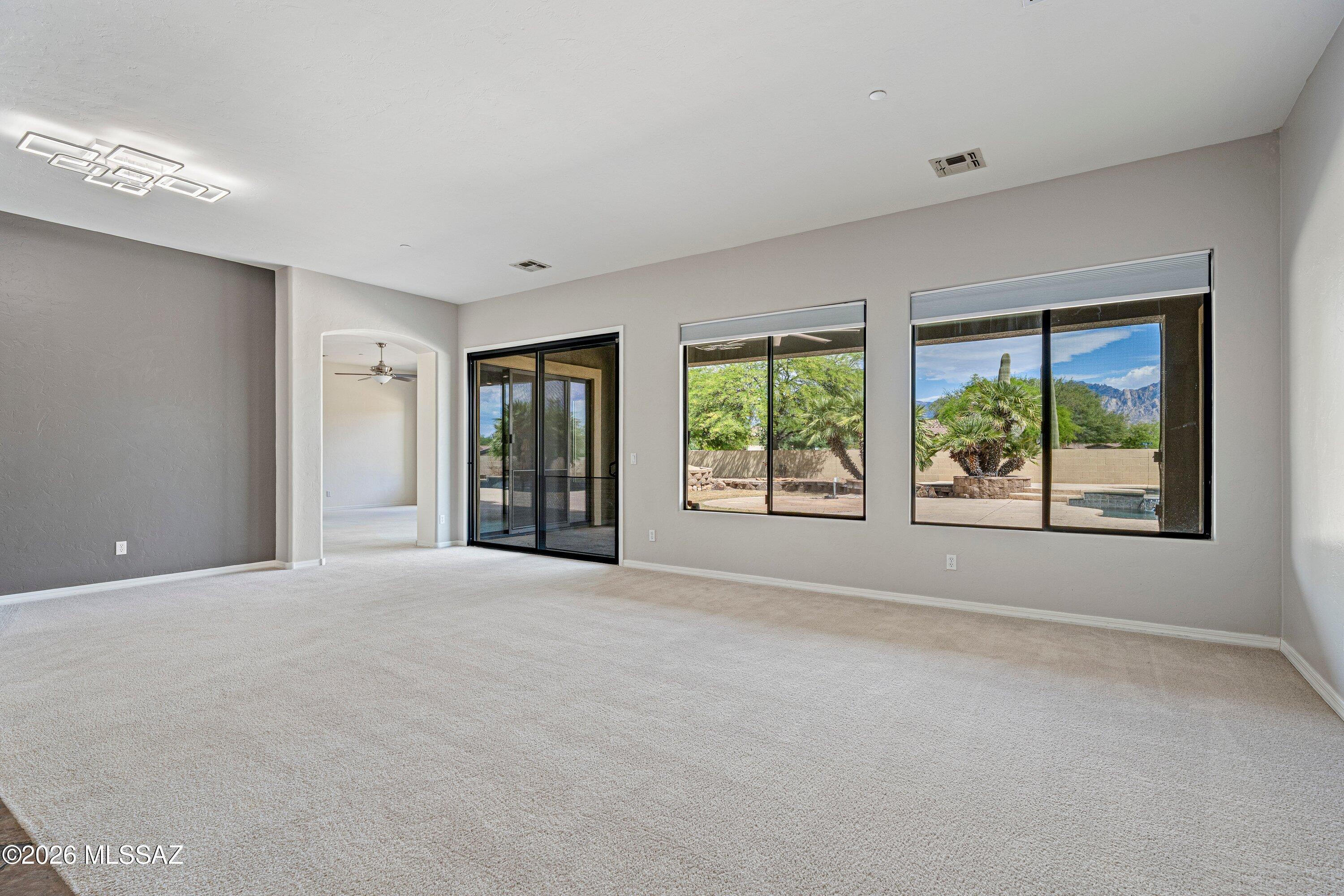 Mira Vista (1-60) - Residential
