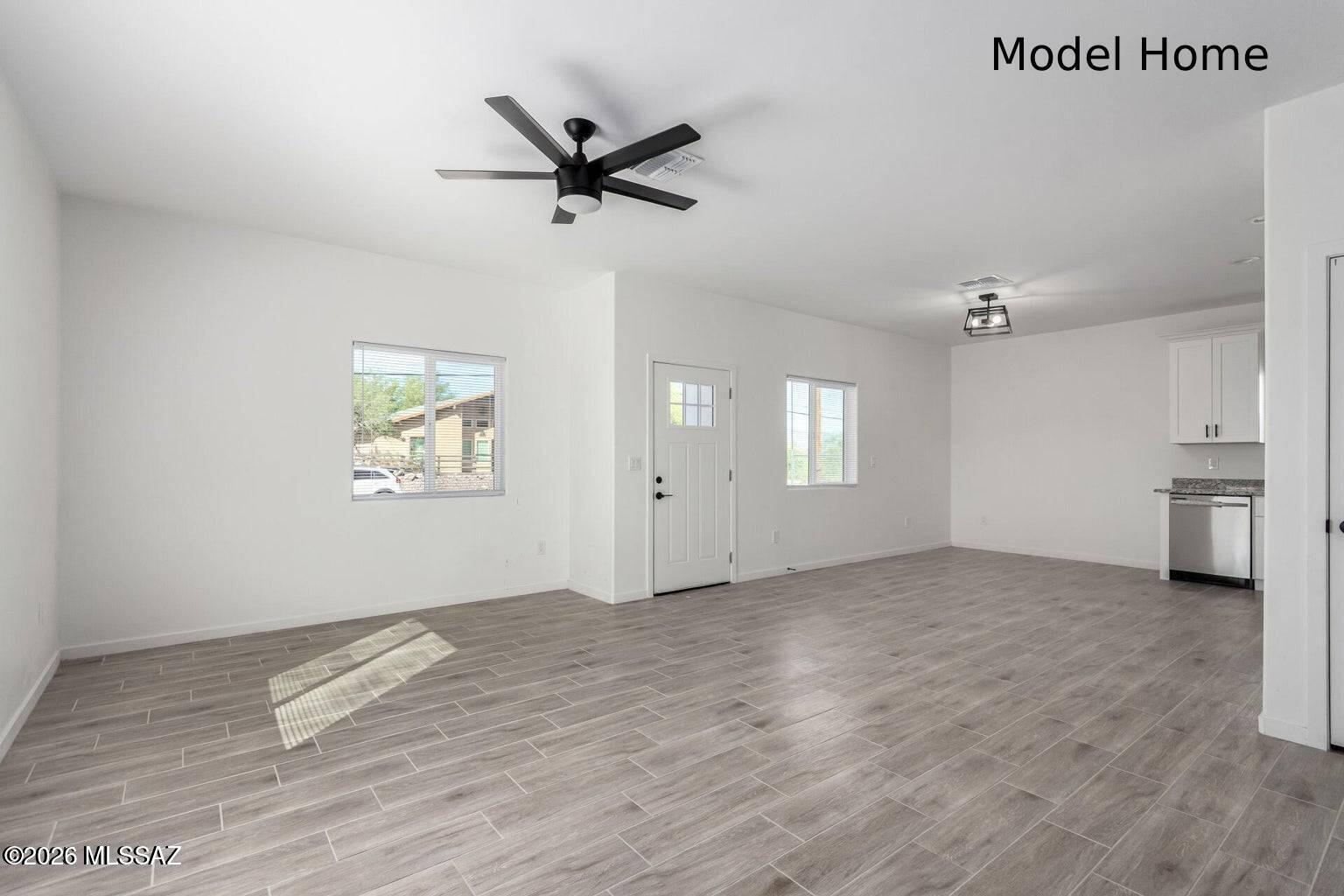 New Tucson Unit NO. 4 (1-203) - Residential