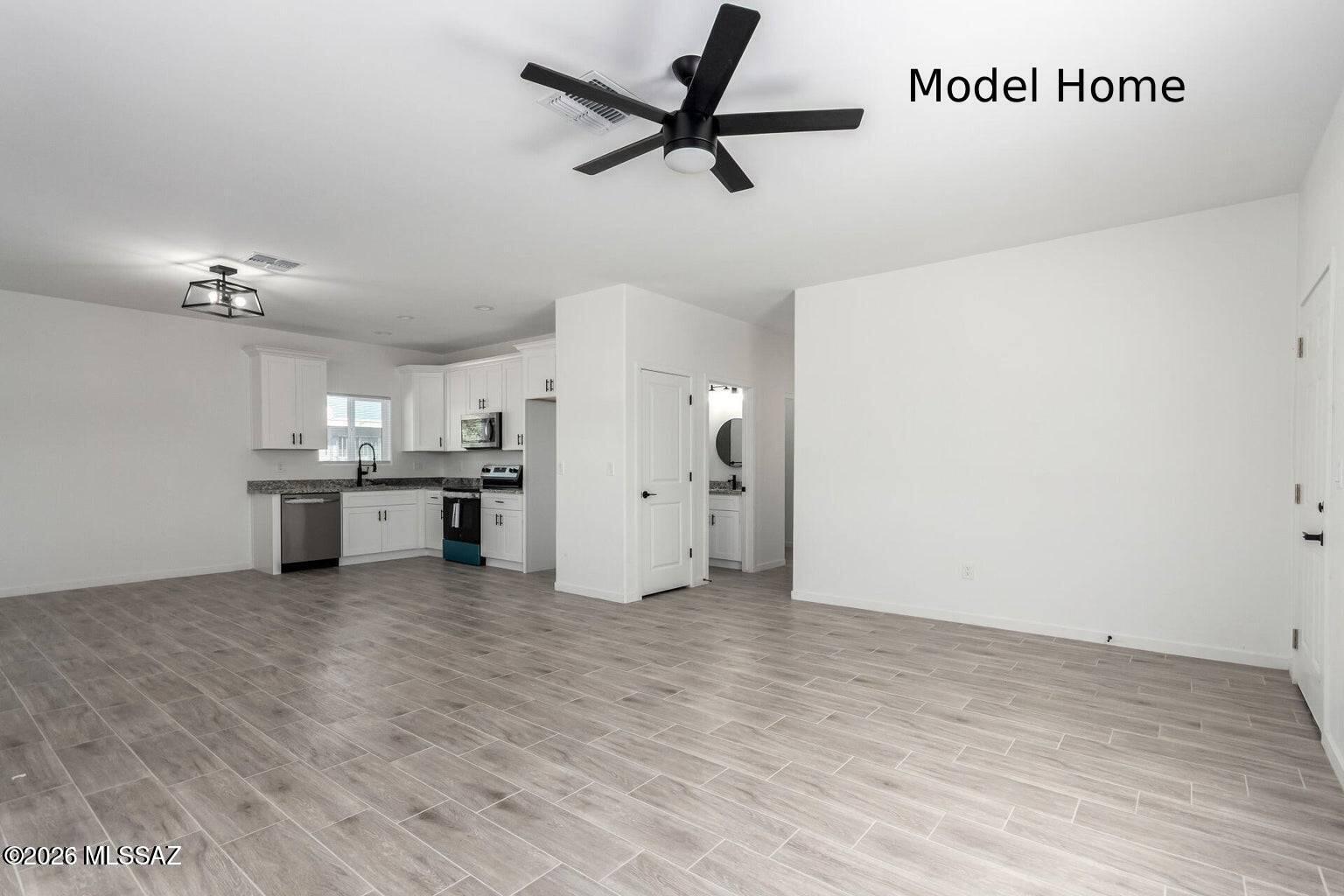 New Tucson Unit NO. 4 (1-203) - Residential