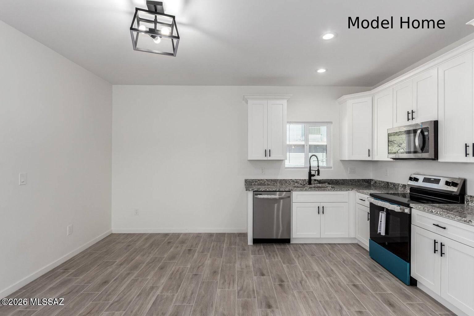 New Tucson Unit NO. 4 (1-203) - Residential