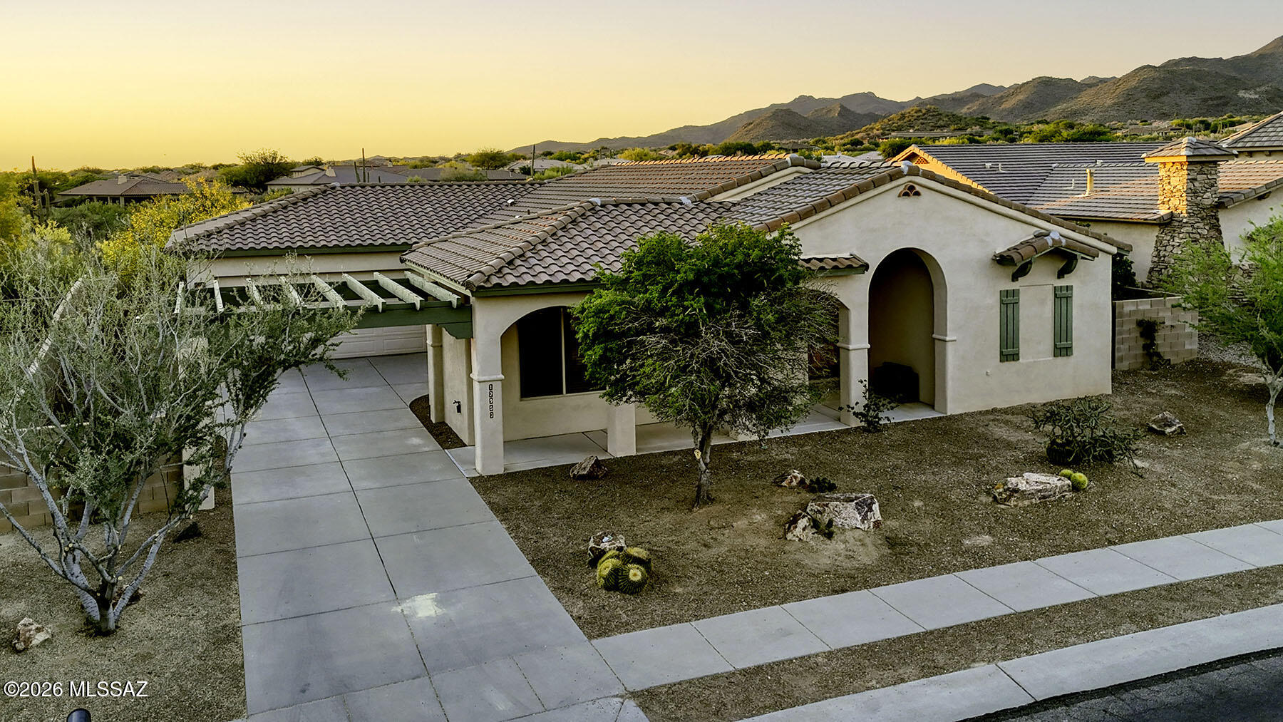 Bluffs At Dove Mountain (1-122) - Residential