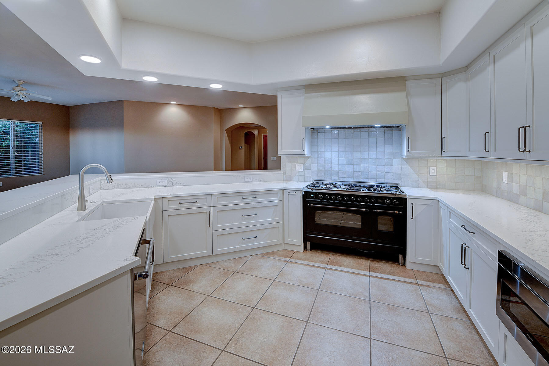 Bluffs At Dove Mountain (1-122) - Residential