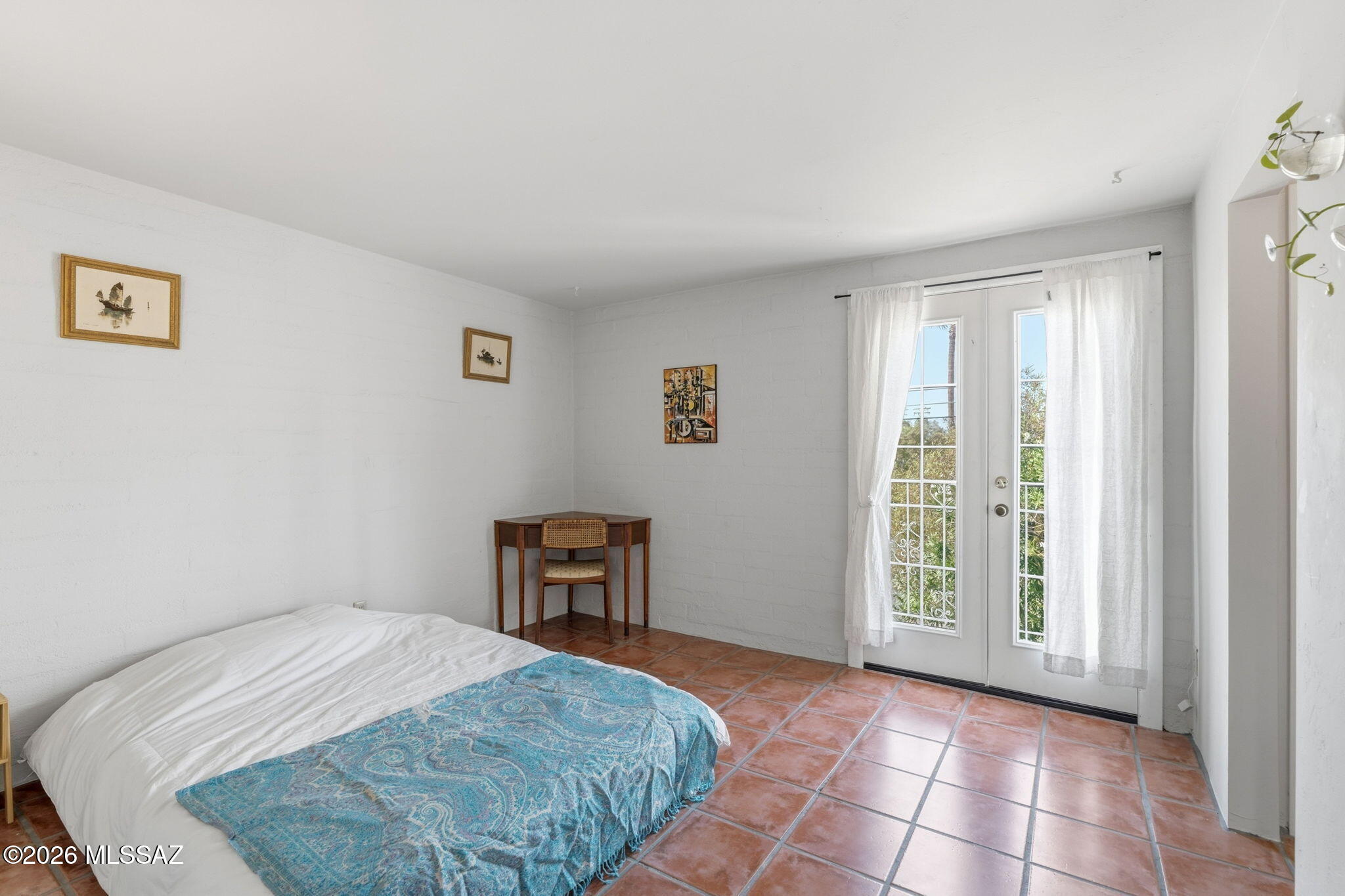 La Plazuela De Las Encantadas (1-19) - Residential