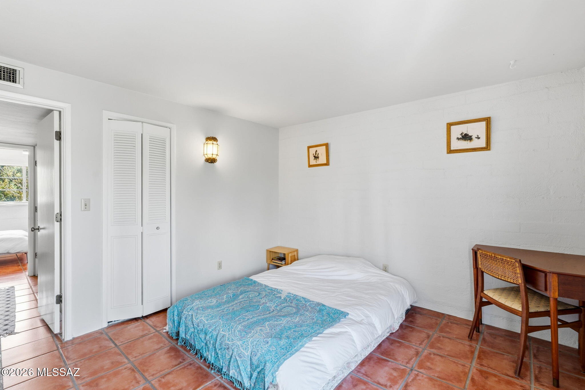La Plazuela De Las Encantadas (1-19) - Residential