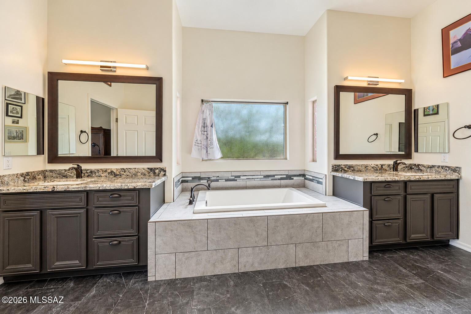Coyote Creek (1-395) - Residential