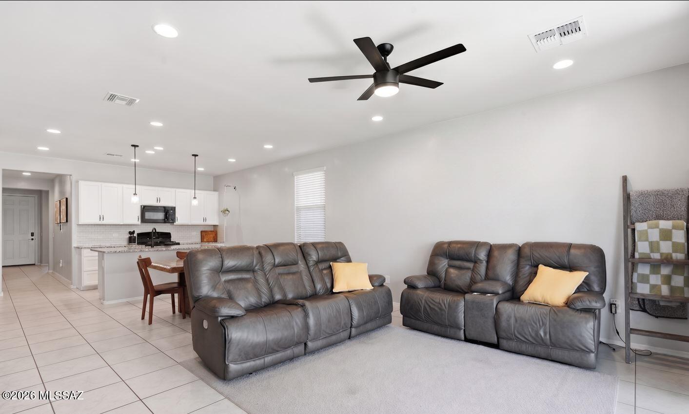 La Estancia De Tucson (1-330) - Residential