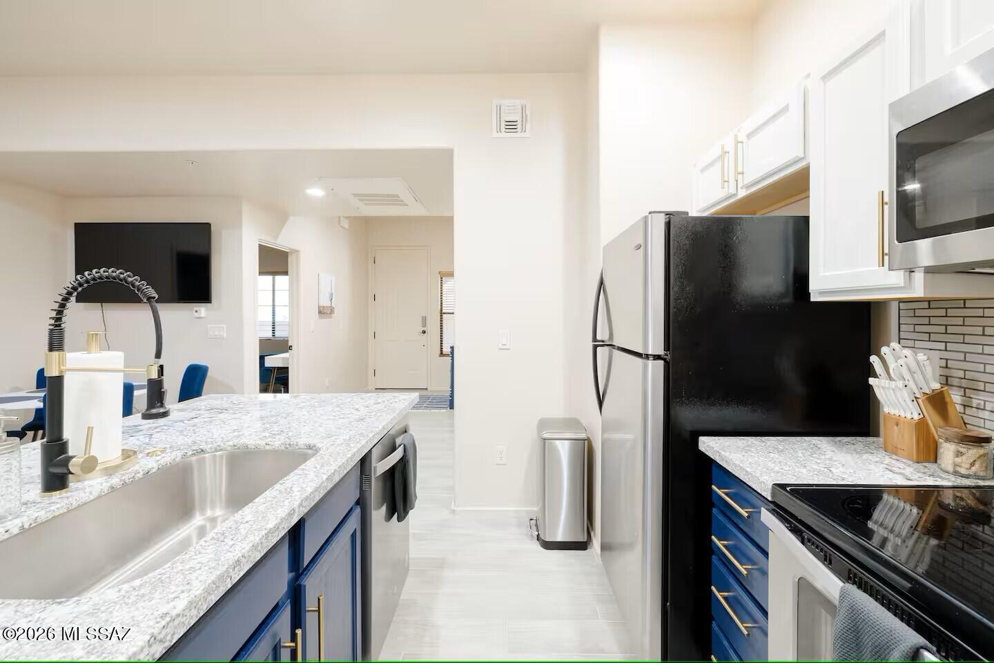Placita Escondida Bldgs 18-20 Units 1-204 - Residential