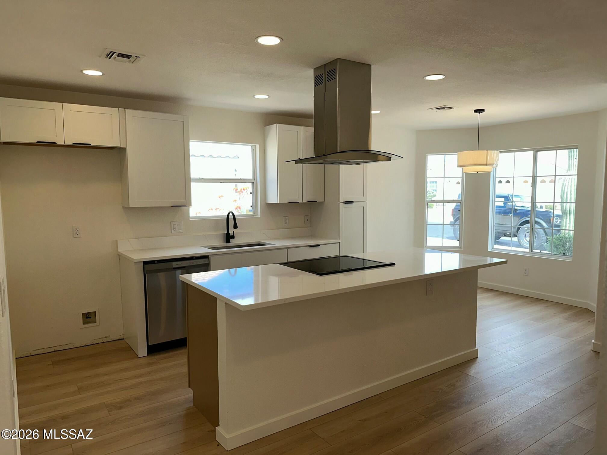 Catalina Shadows Estates (69-540) - Residential