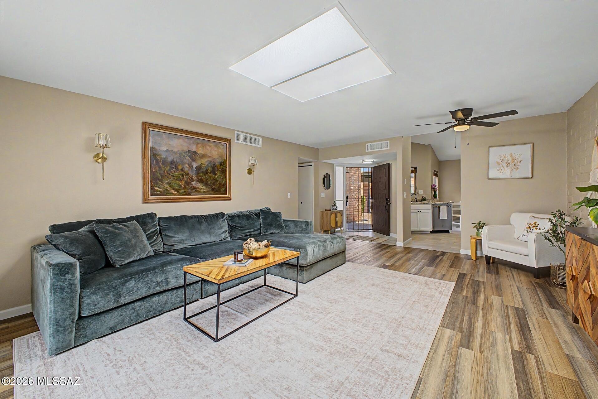 McCormick PlaceTwnhms Blk III (1-71) - Residential