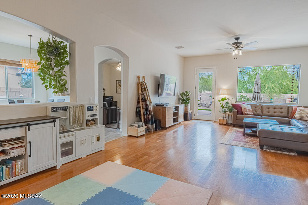 Continental Reserve Blk. 14 (1-82) - Residential