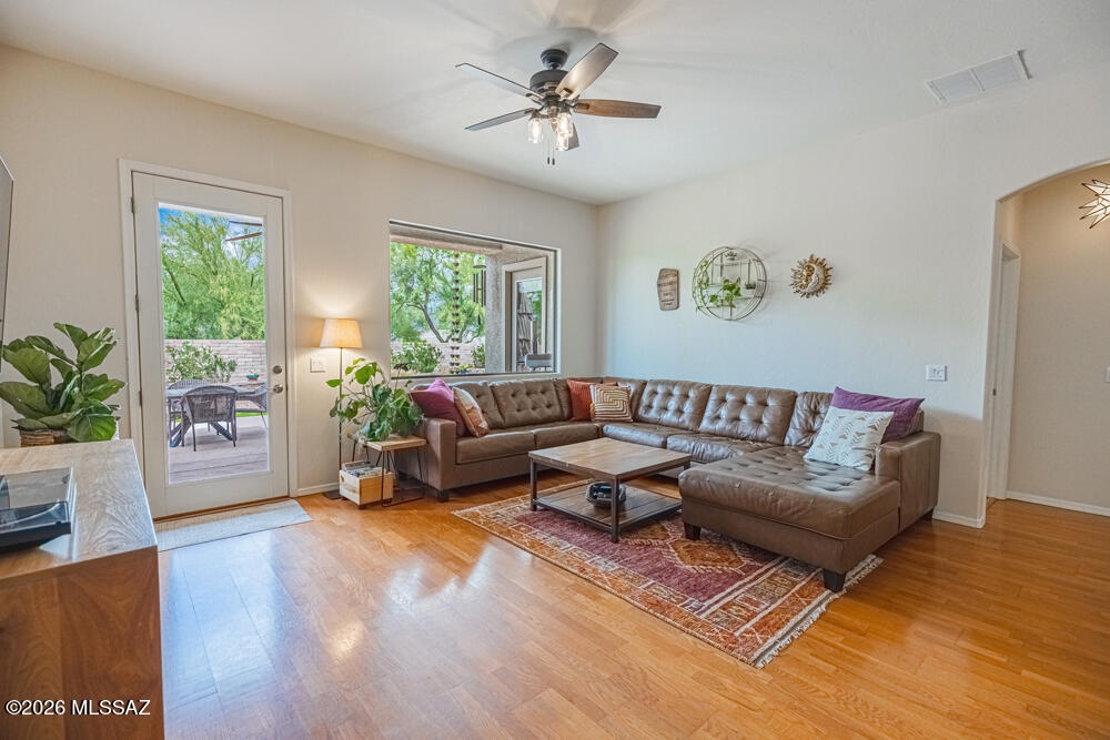 Continental Reserve Blk. 14 (1-82) - Residential