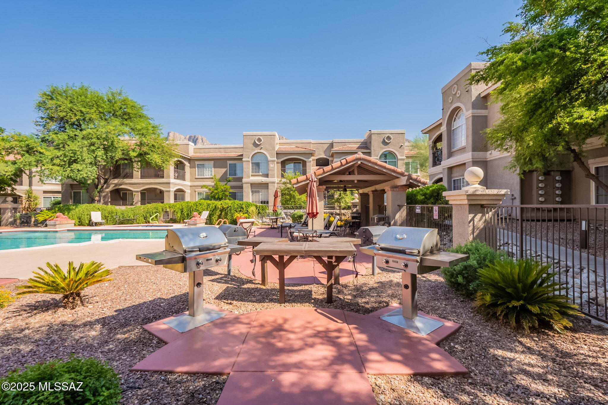 The Boulders at La Reserve Condominiums - Residential