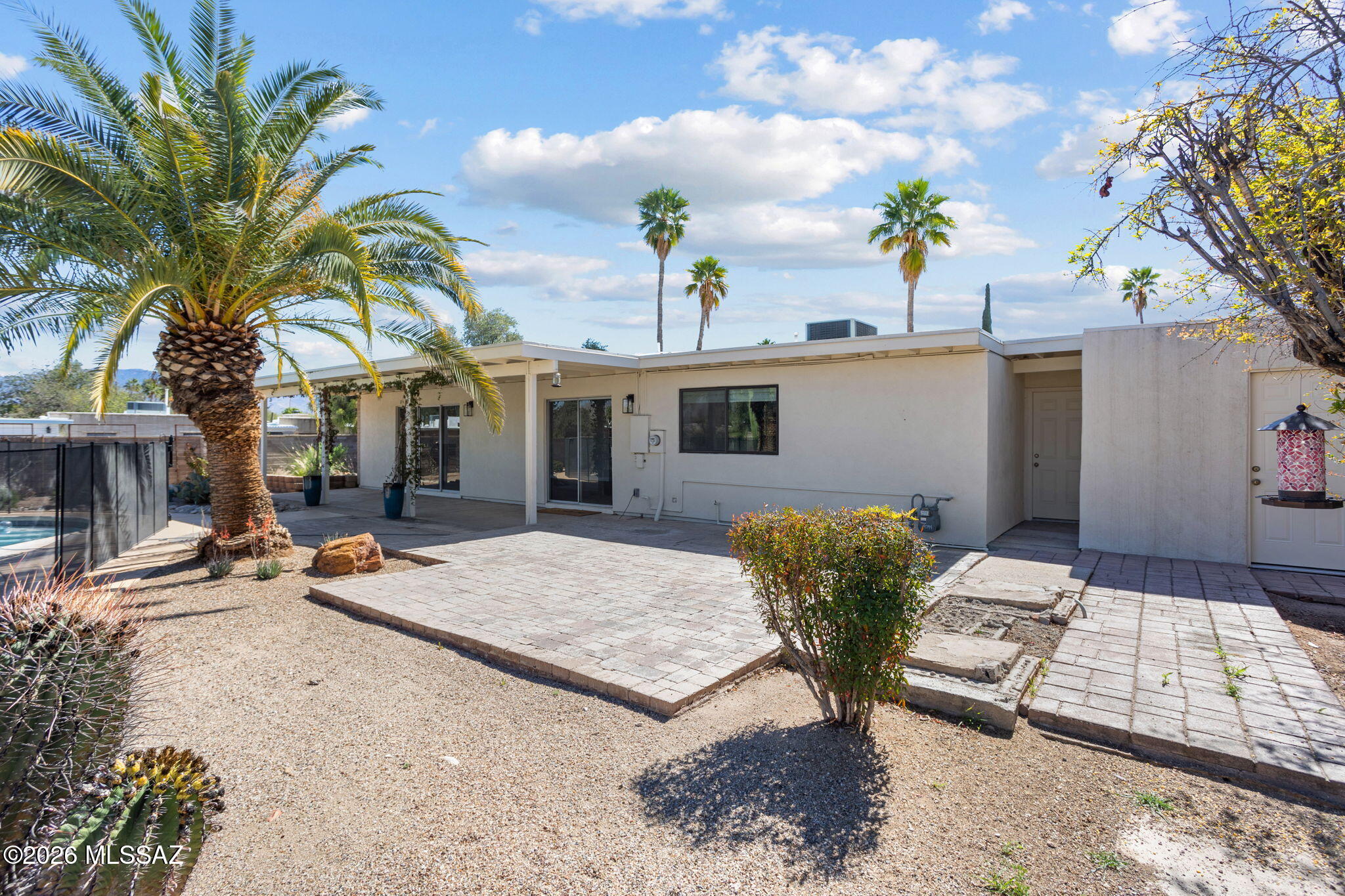 Broadway East (113-253) - Residential