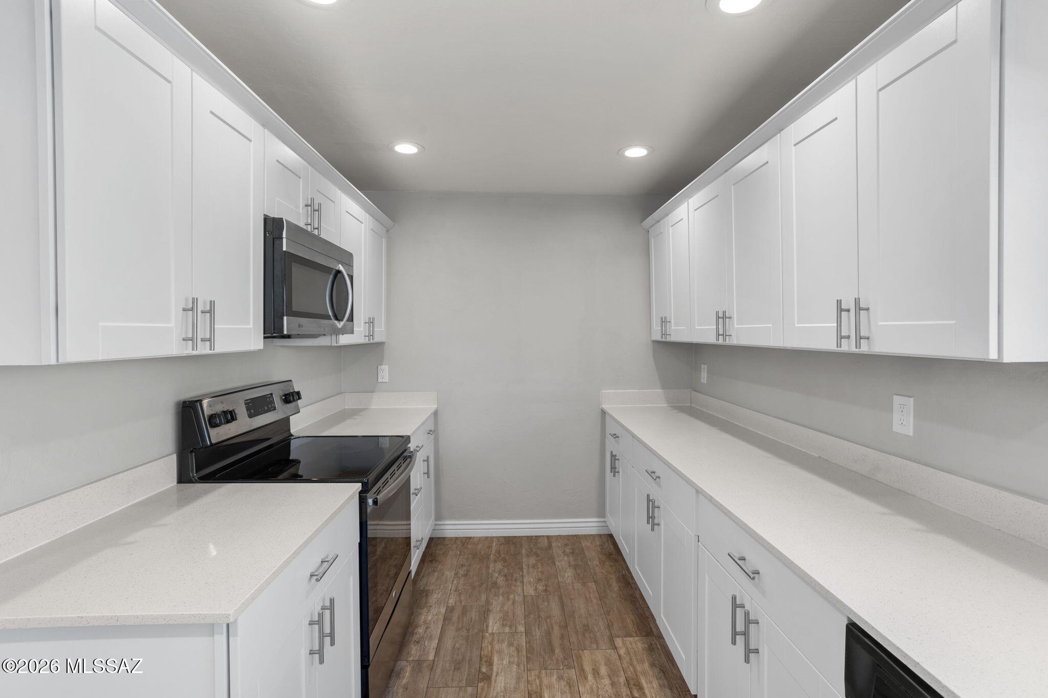 Broadway East (113-253) - Residential